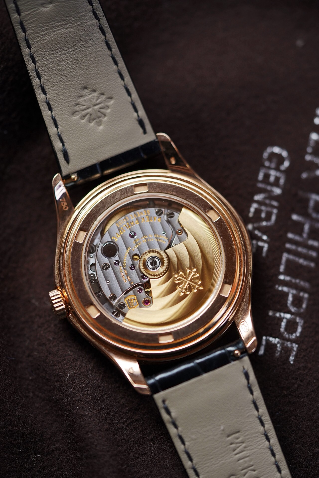Patek Philippe 5146R detail 4