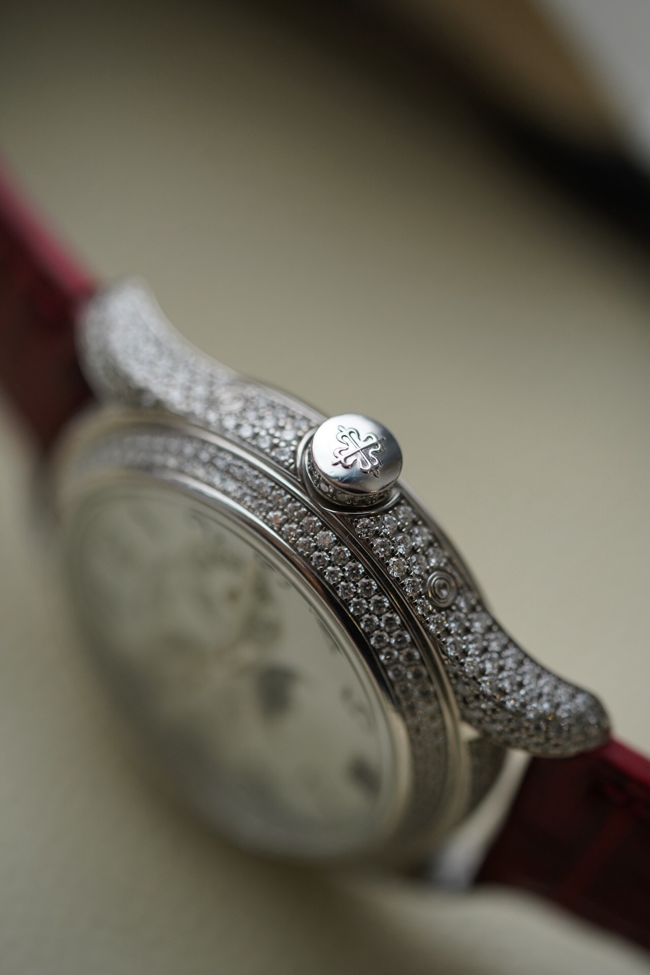 Patek Philippe 4937G-001 detail 2