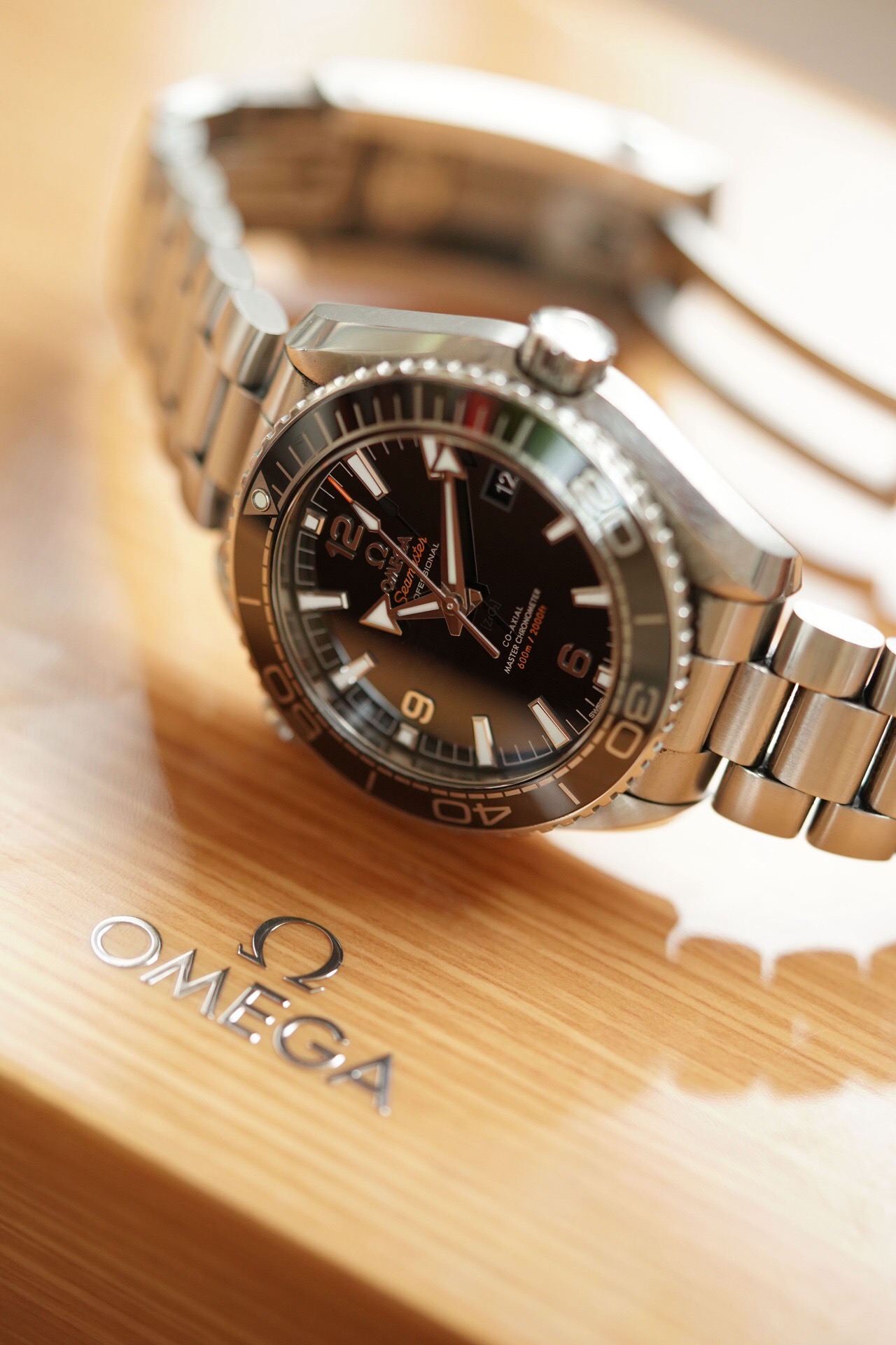 Omega 215.30.44.21.01.001 detail 1