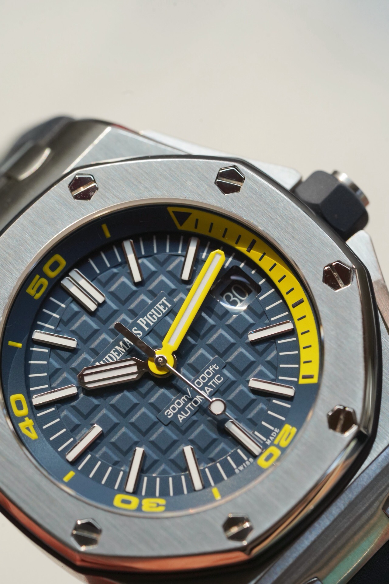 Audemars Piguet 15710 detail 3