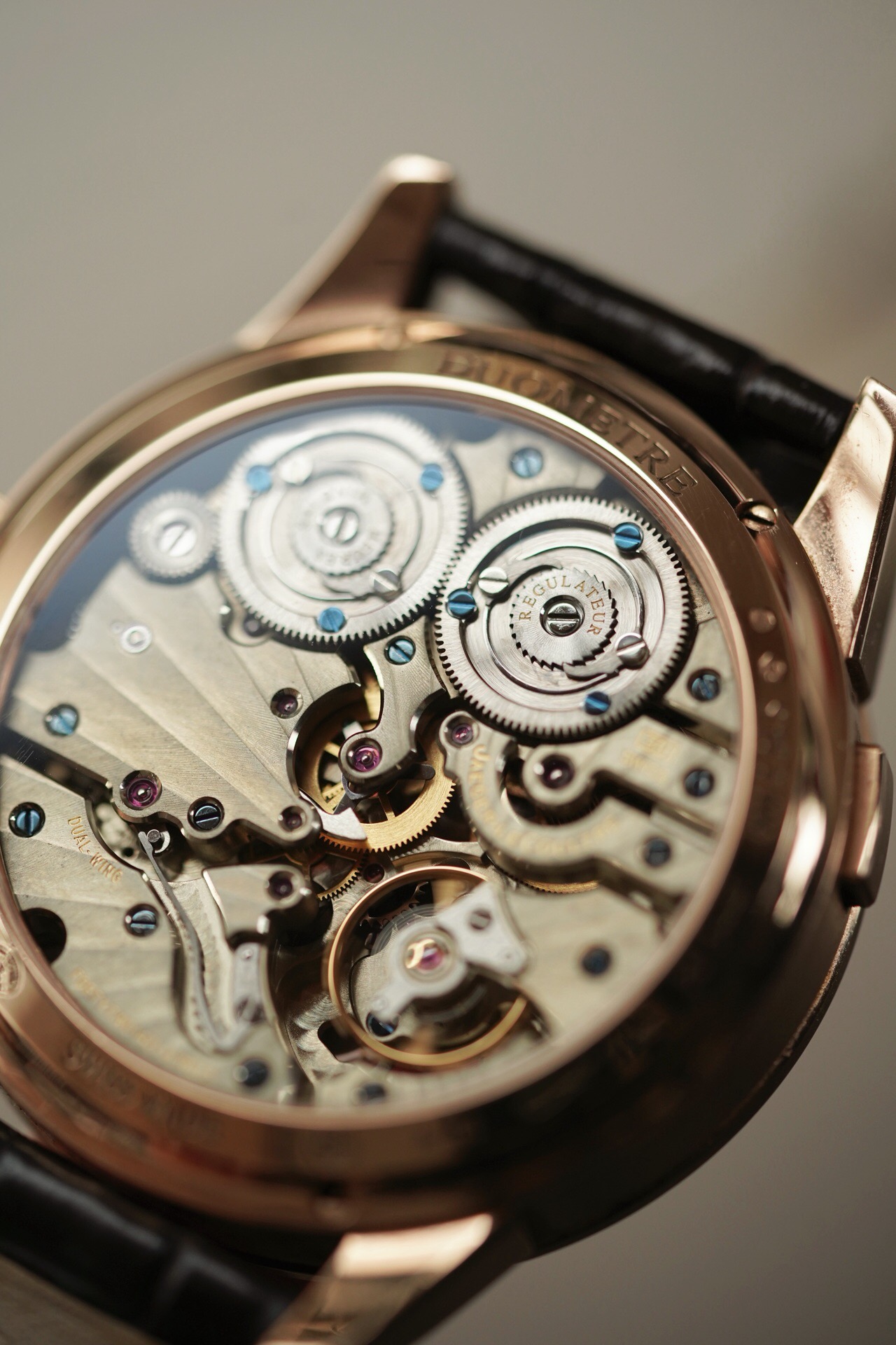 Jaeger-LeCoultre 6042422 detail 3