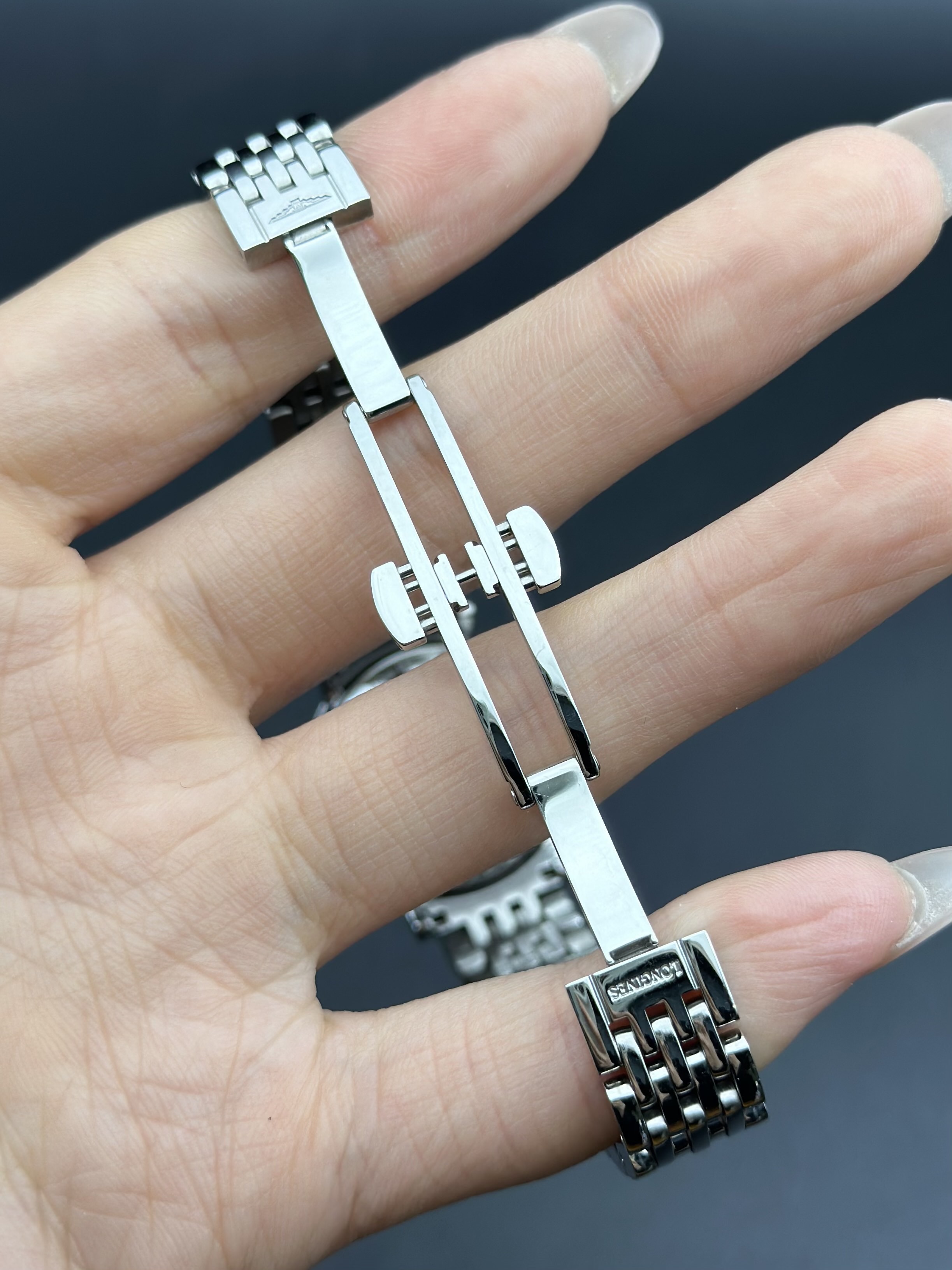 Longines L4.309.4.57.6 detail 6