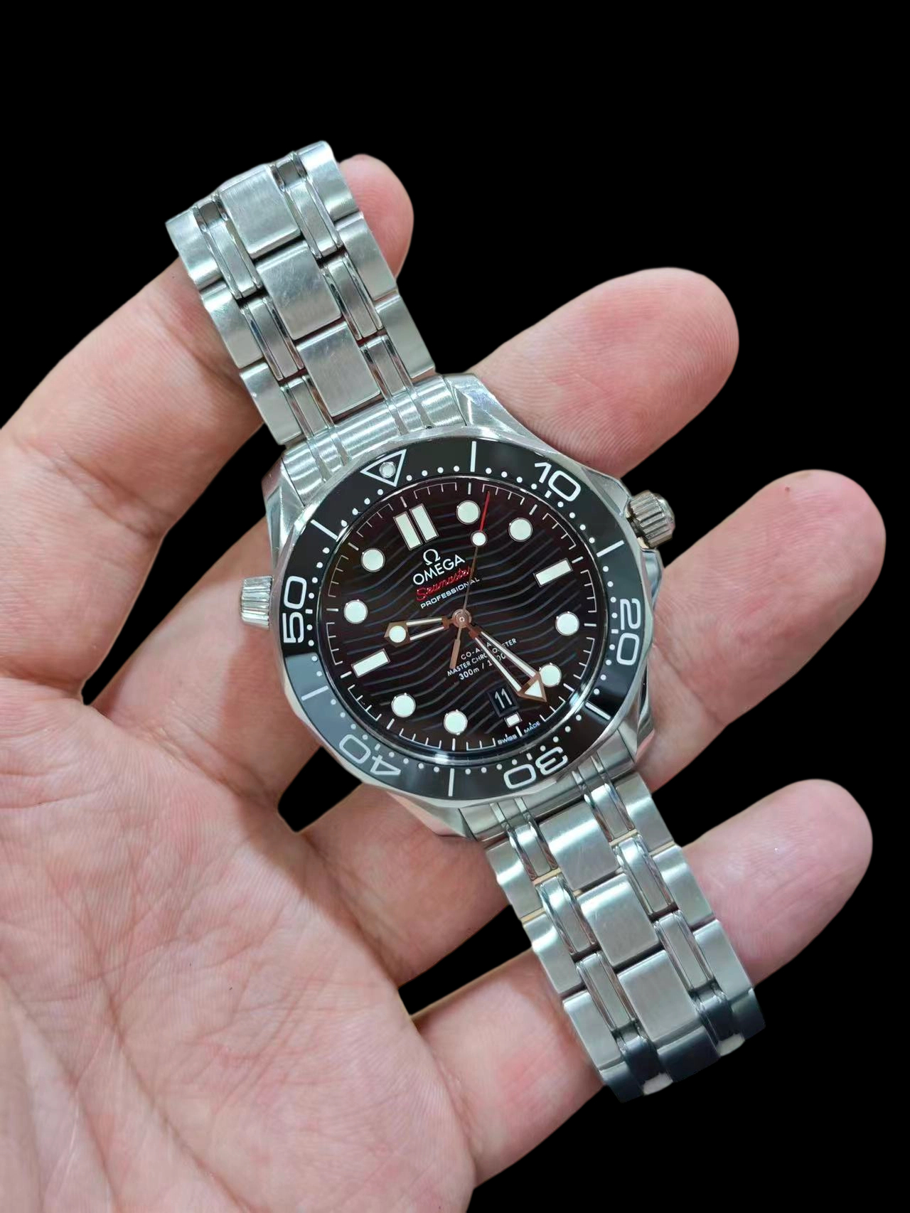 Omega 210.30.42.20.01.001