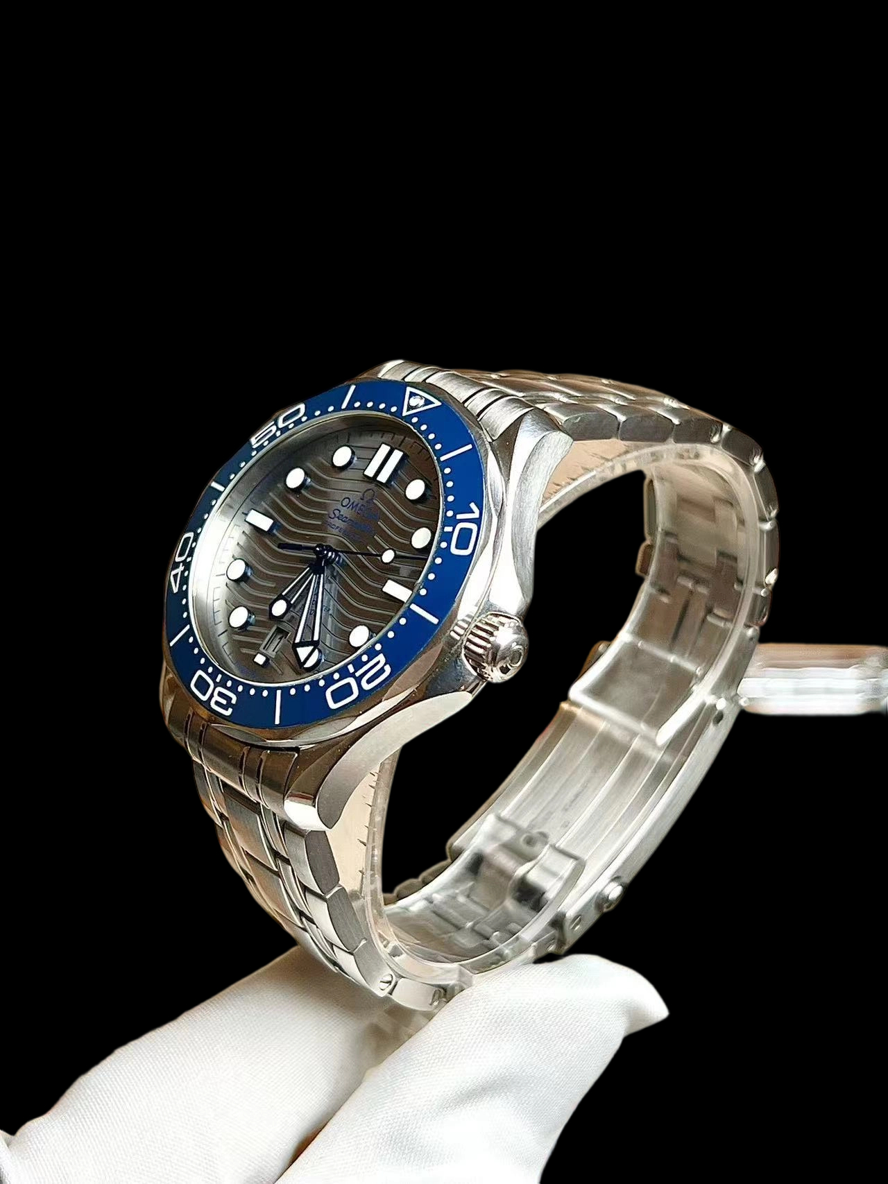 Omega 210.30.42.20.06.001 detail 1