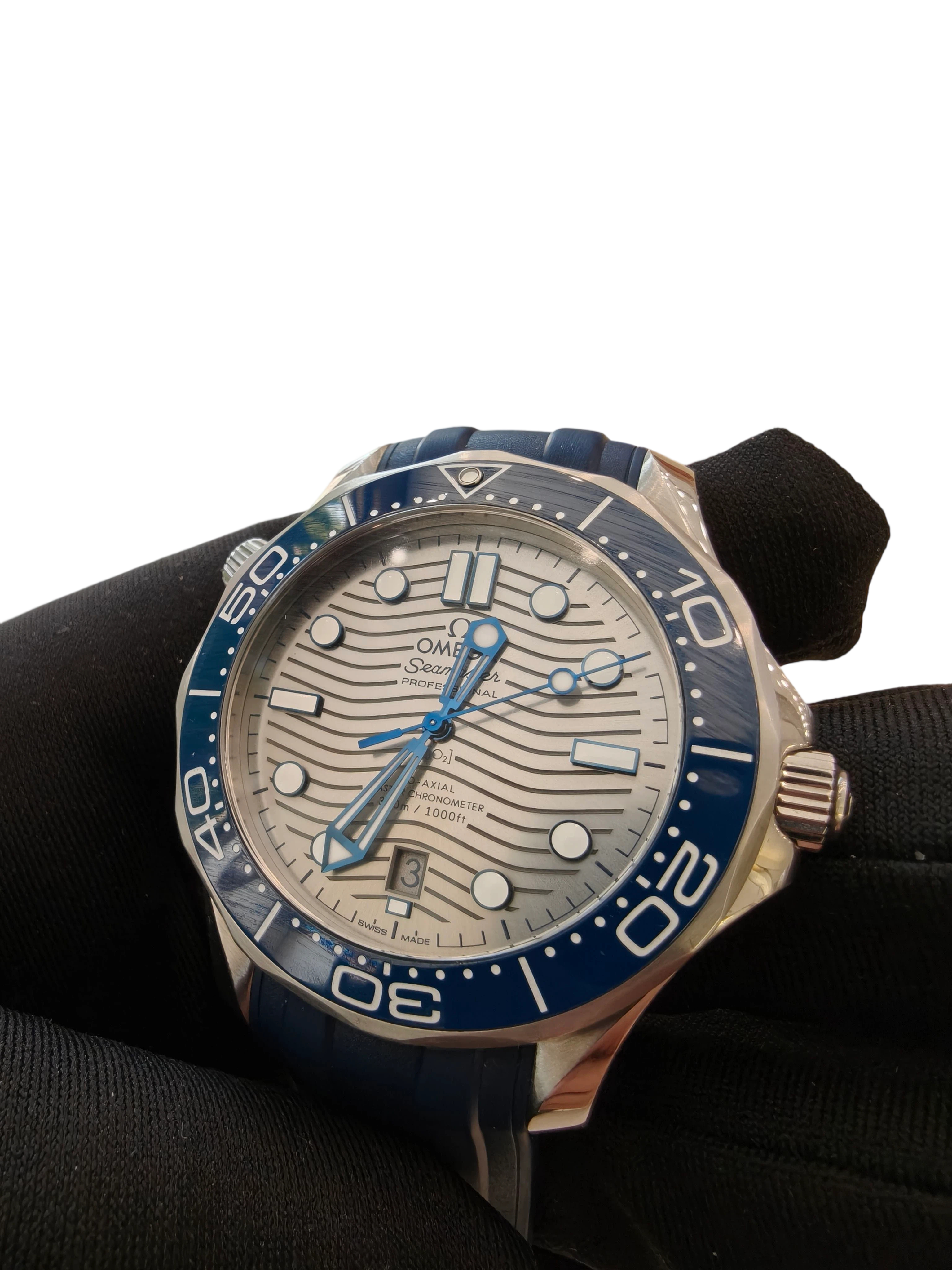 Omega 210.32.42.20.06.001 detail 3
