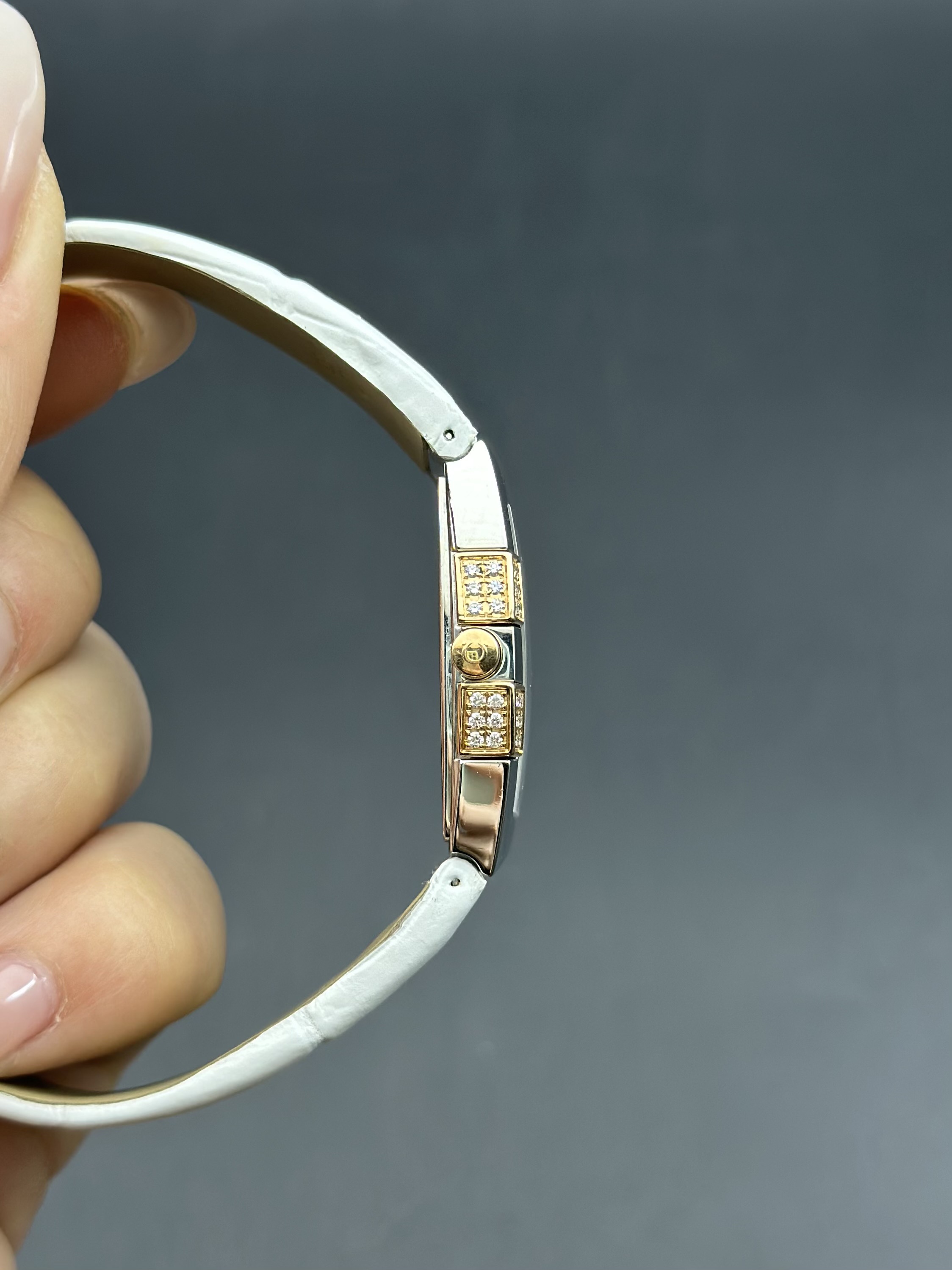 Omega 1286.75.00 detail 3