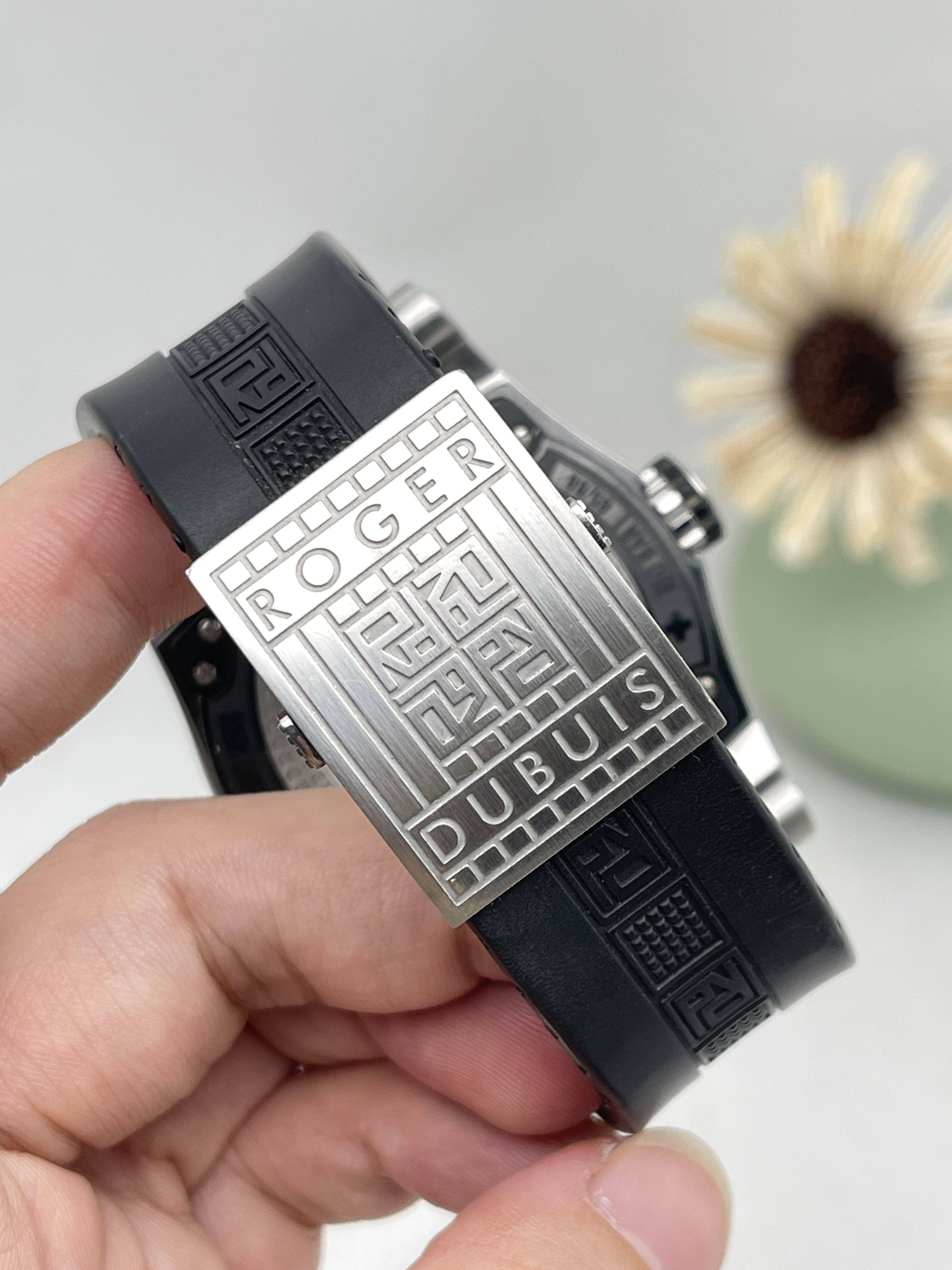 Roger Dubuis RDDBSE0269 detail 6