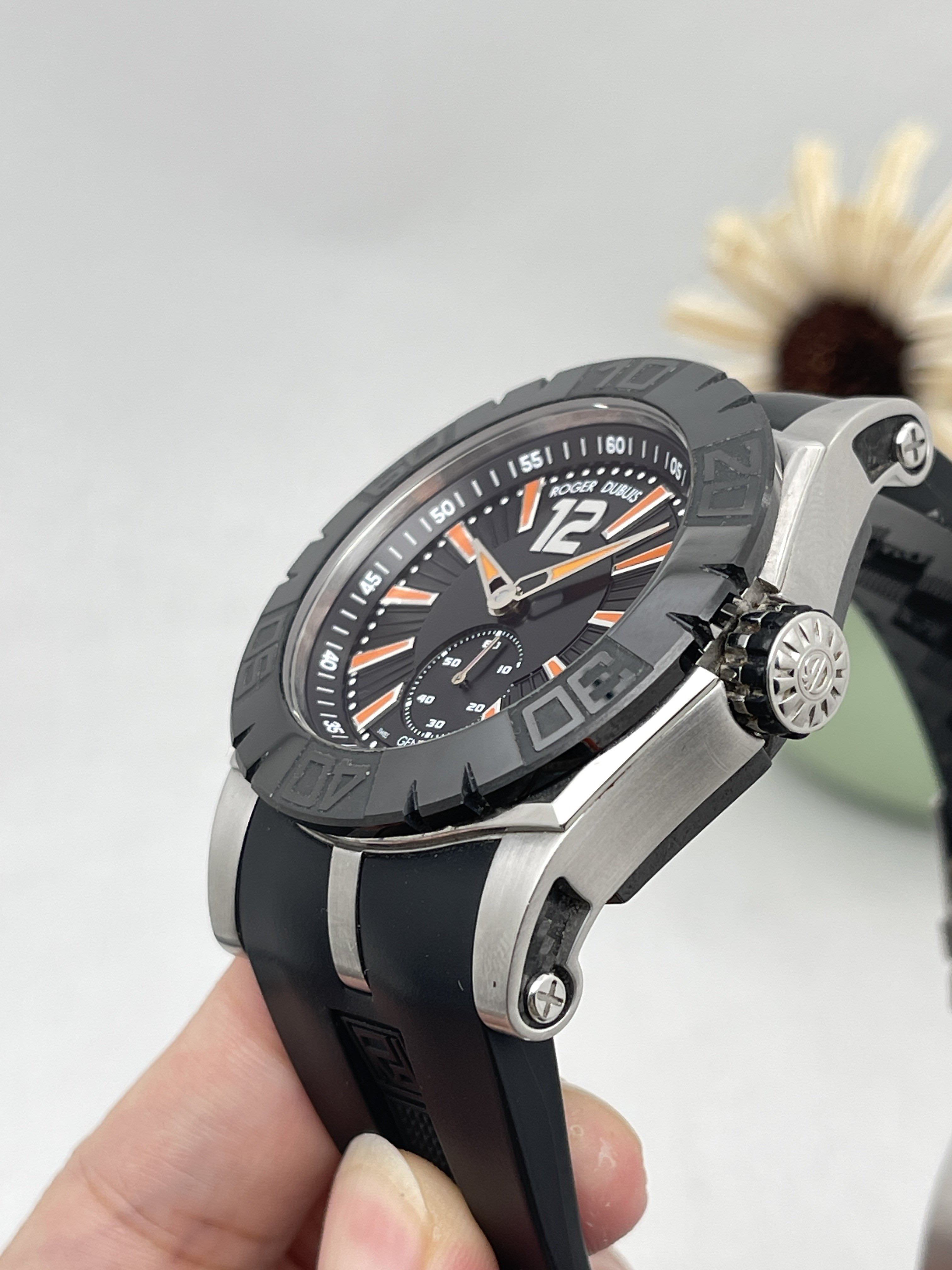 Roger Dubuis RDDBSE0269 detail 2