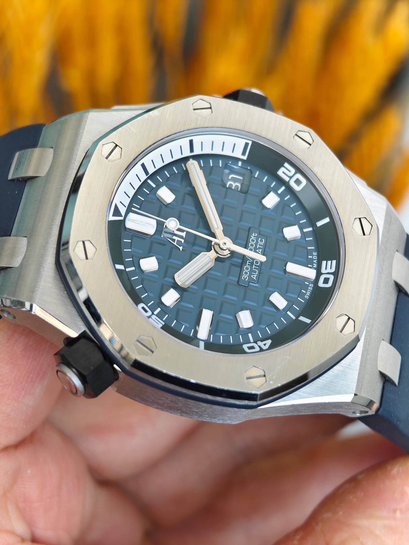 Audemars Piguet 15720ST.OO.A027CA.01 detail 2