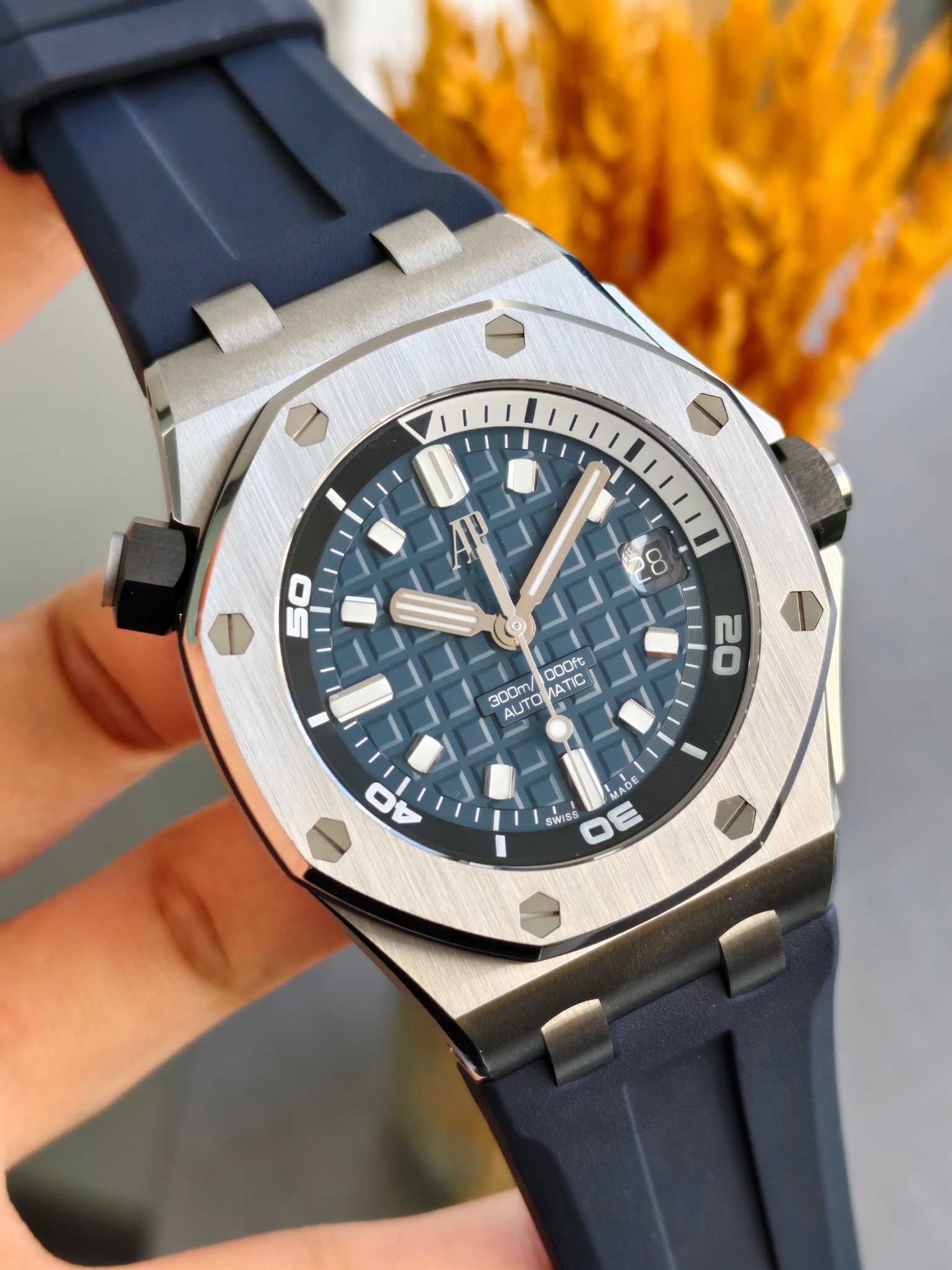 Audemars Piguet 15720ST.OO.A027CA.01 detail 2