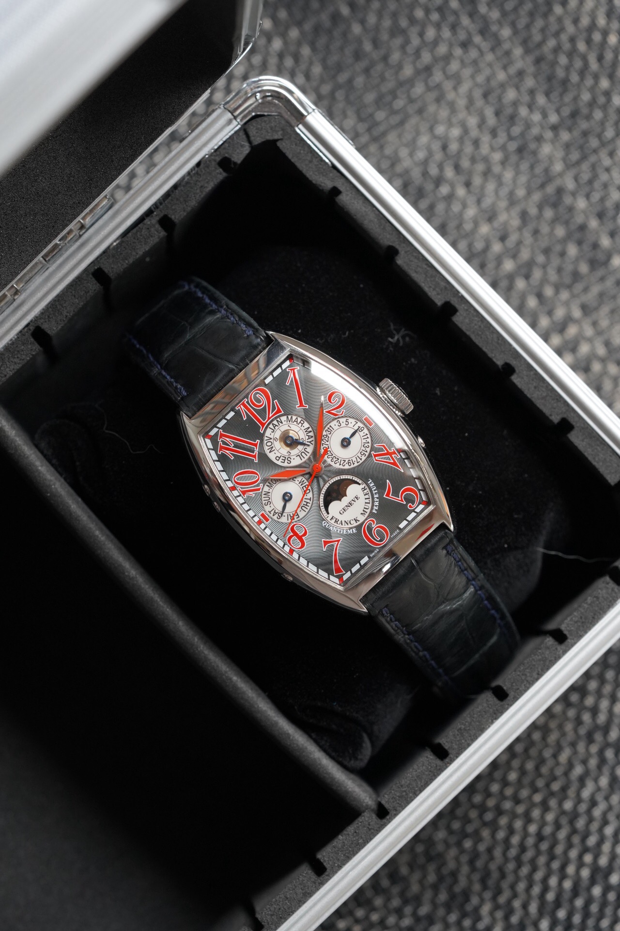 Franck Muller 6850 detail 6