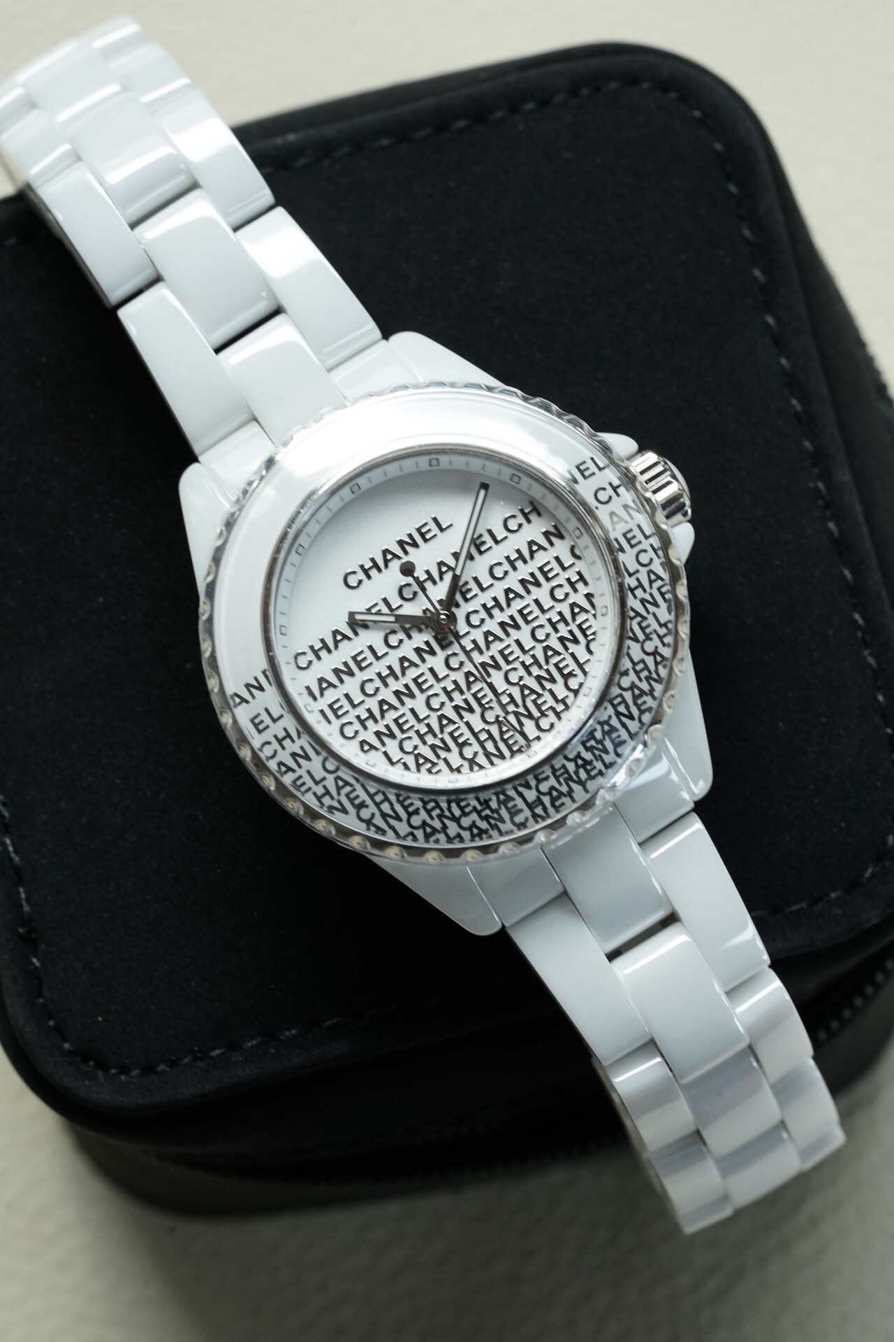 Chanel H7419 detail 1