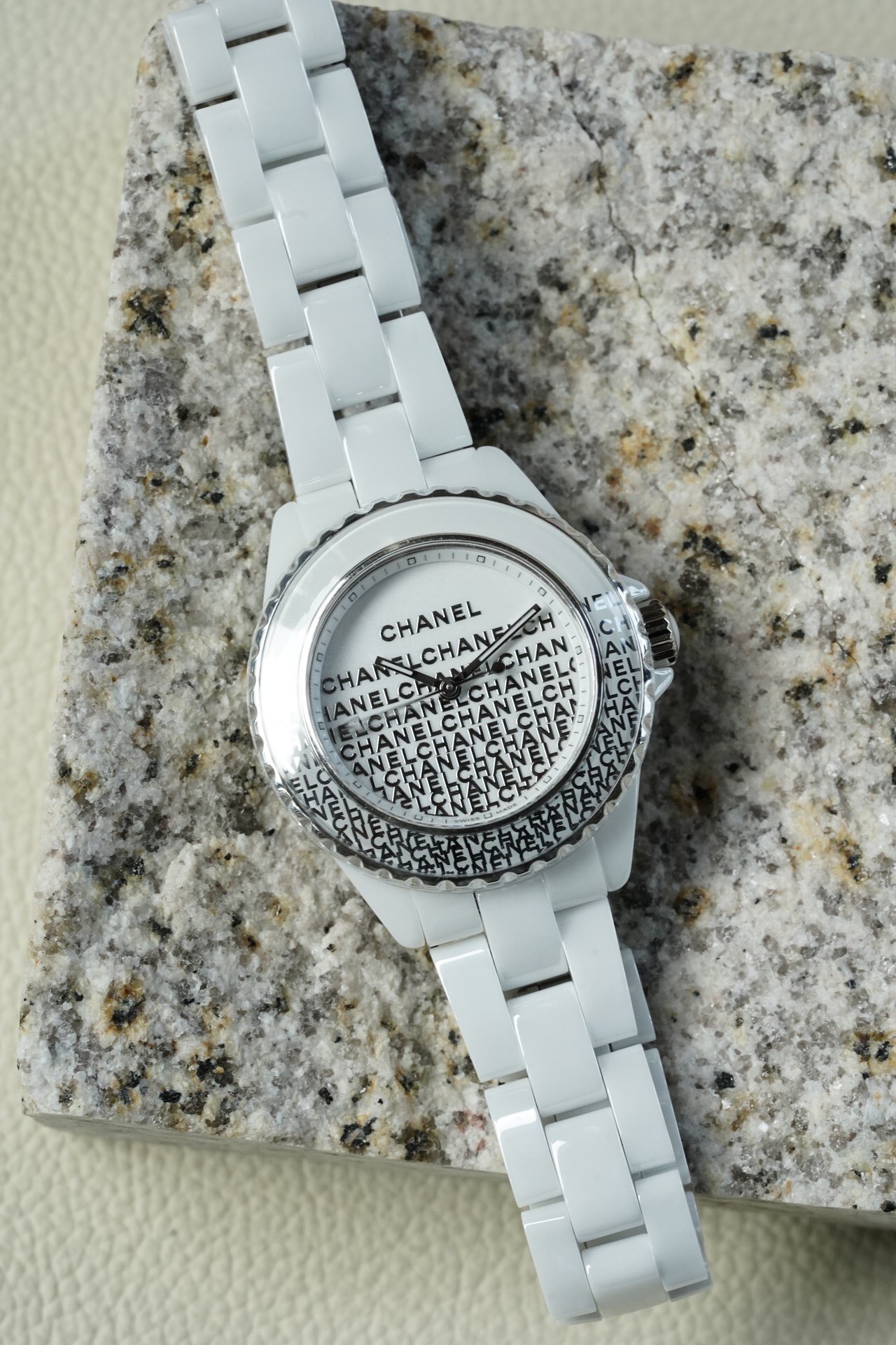 Chanel H7419 detail 2