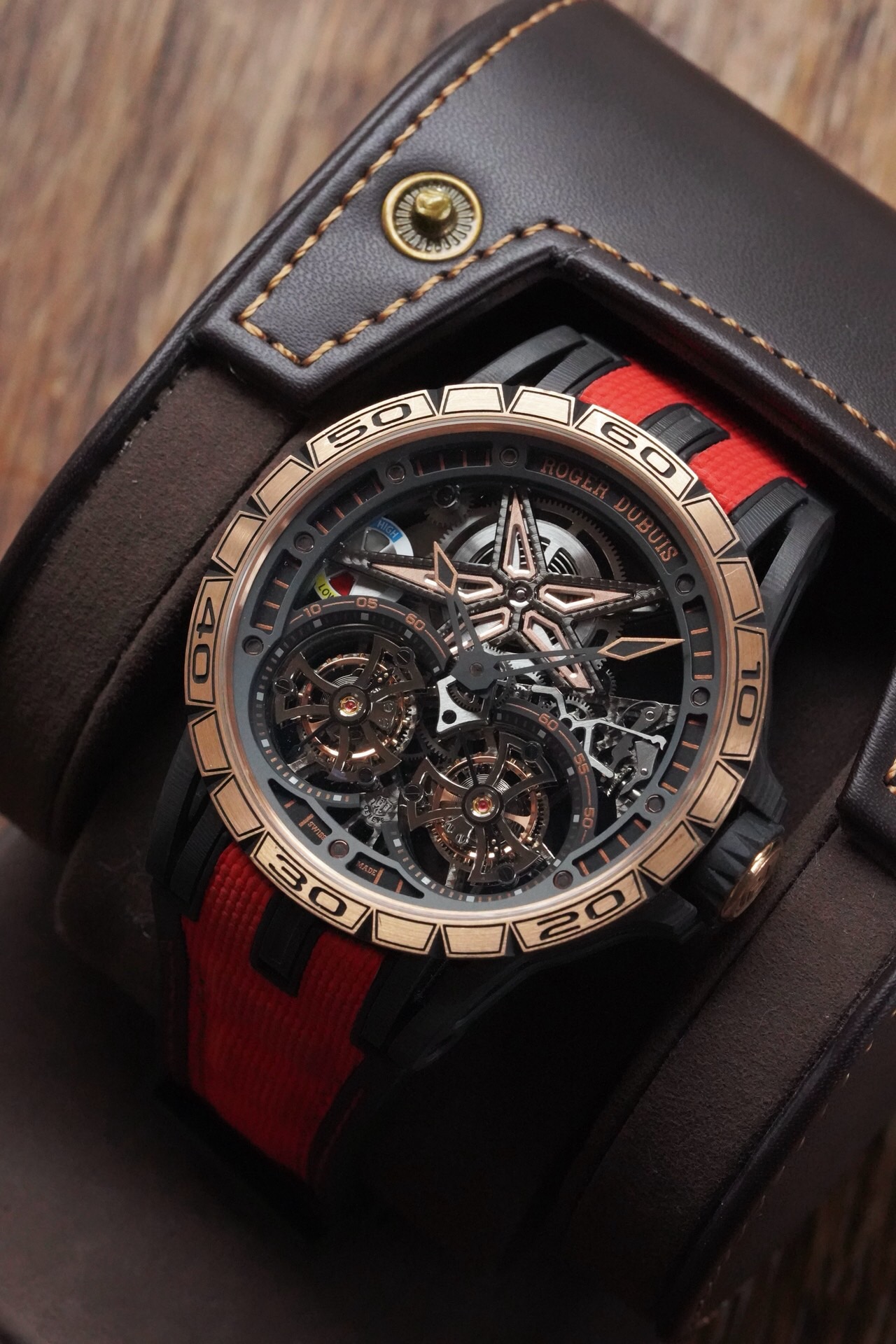 Roger Dubuis RDDBEX0674 detail 6