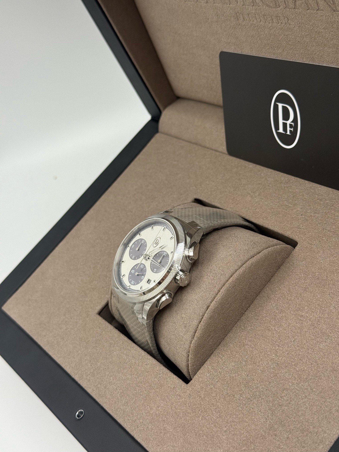 Parmigiani Fleurier PFC931-1020004-400182 detail 1