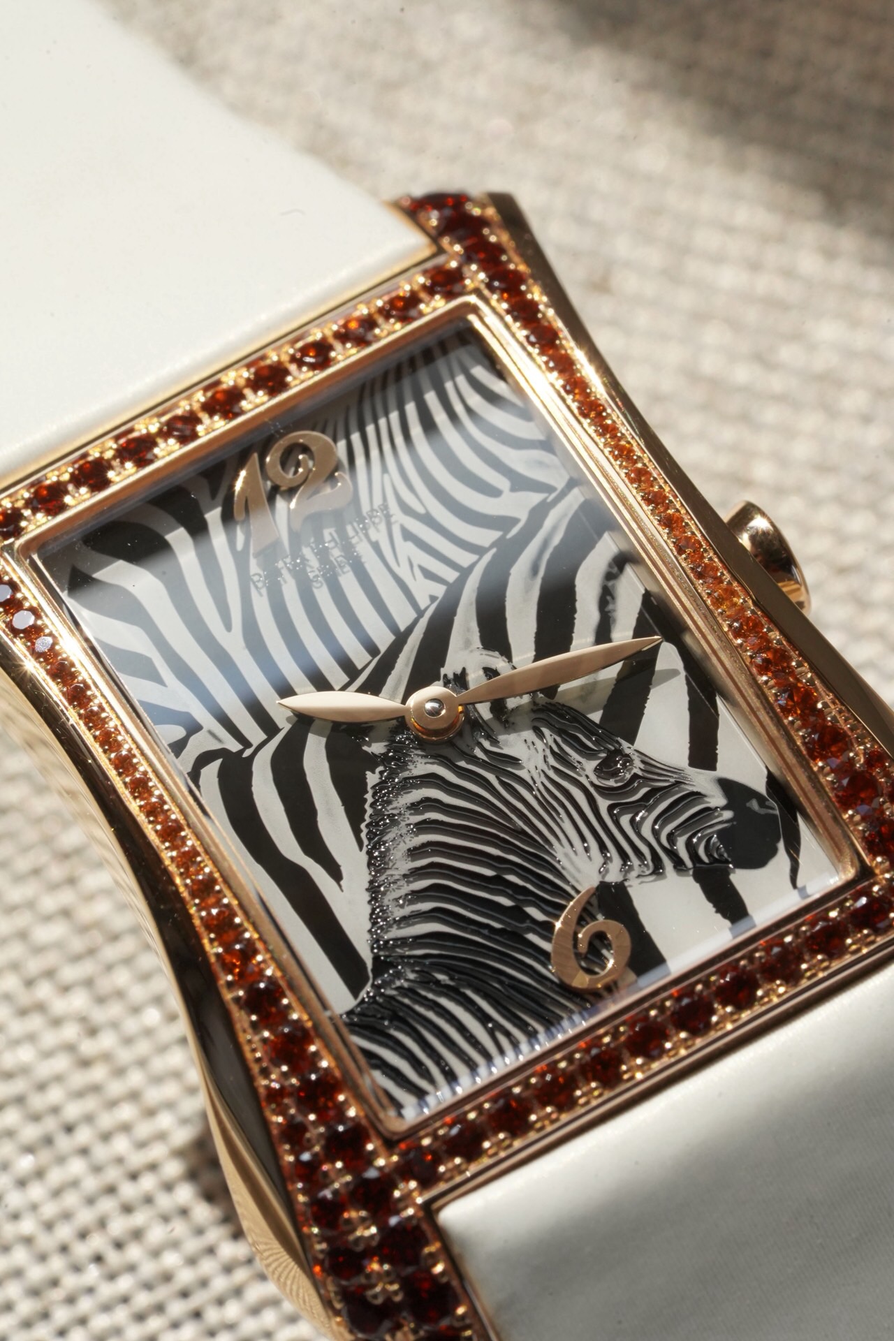 Patek Philippe 4962 detail 4