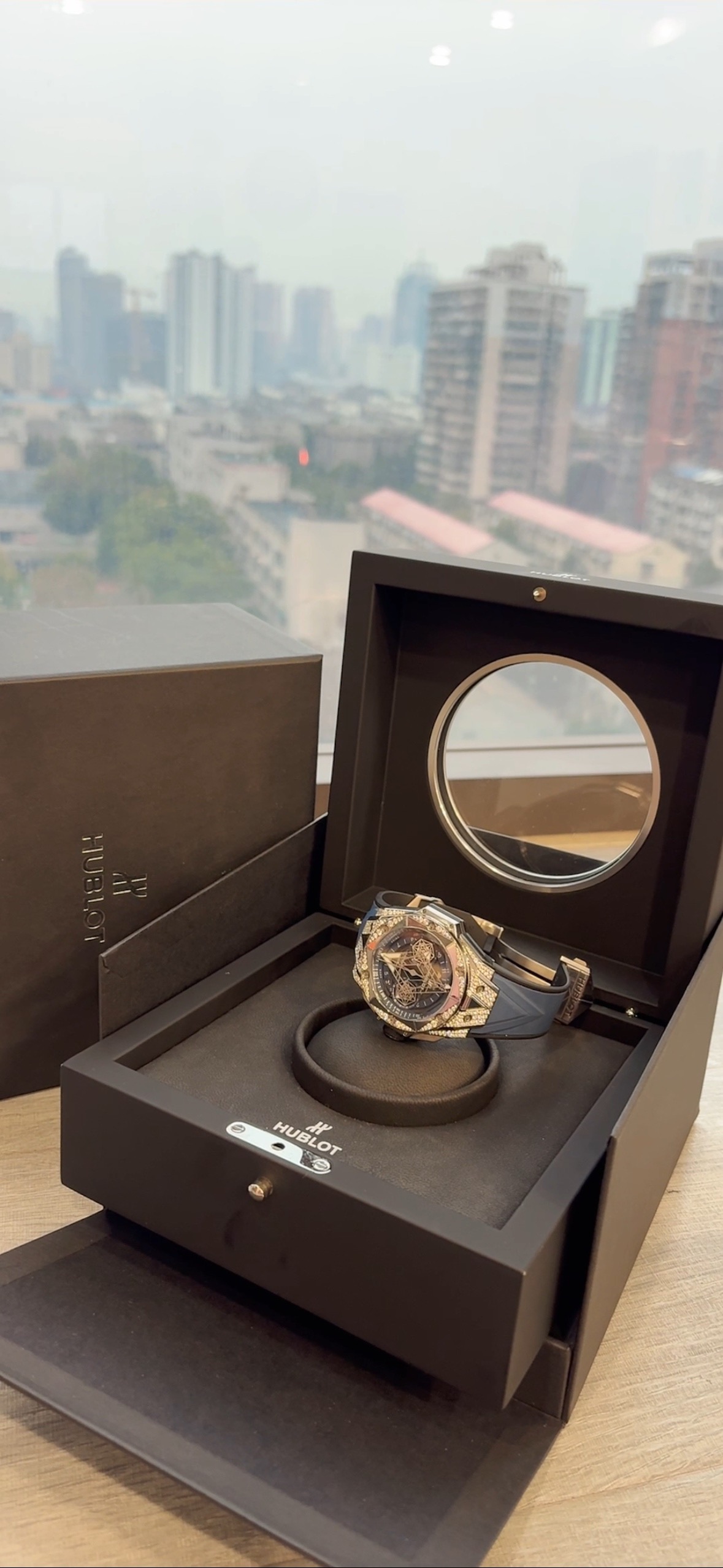 Hublot 418.NX.5107.RX.1604.MXM20 detail 4