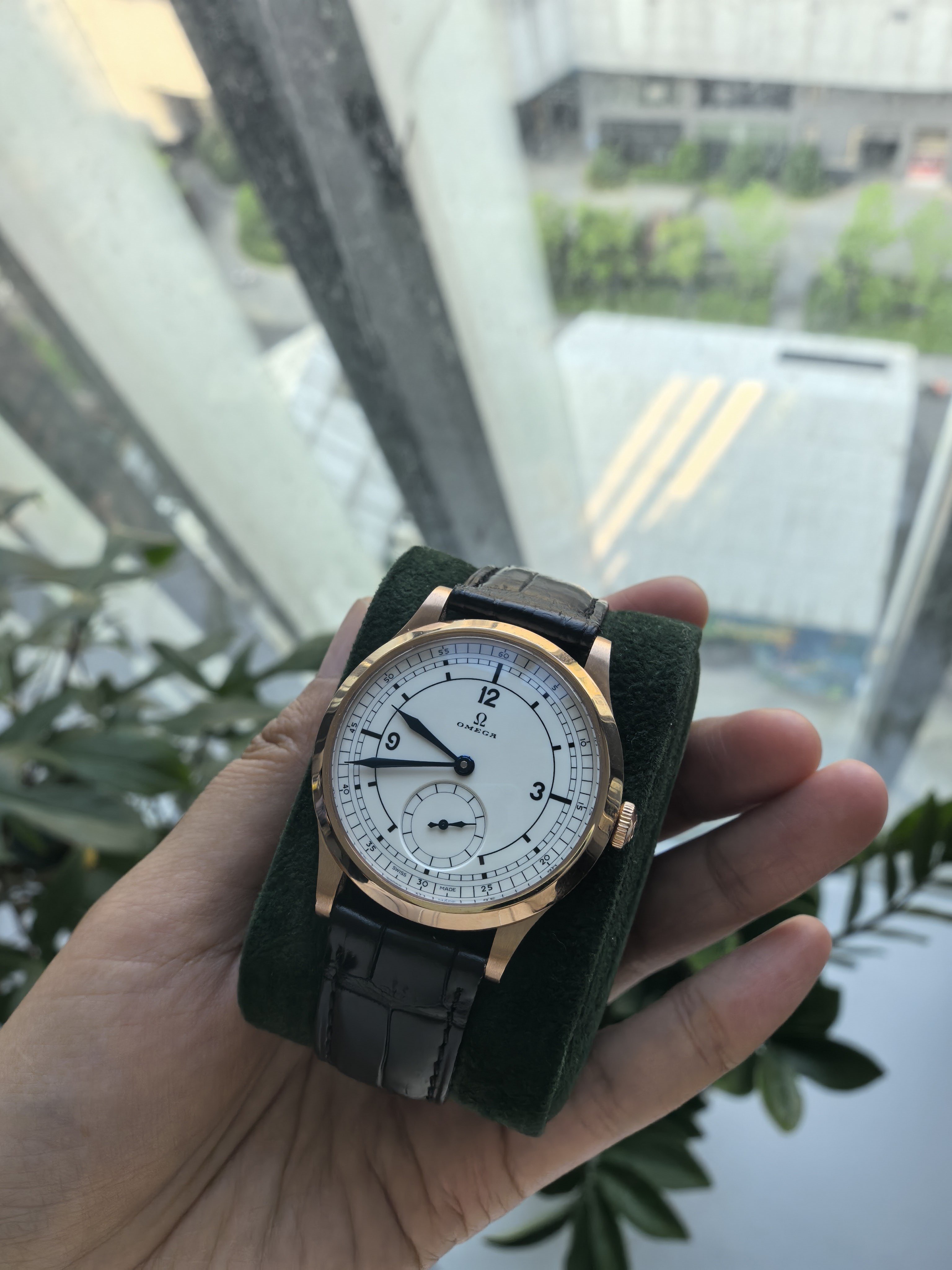 Omega 522.52.39.21.04.001 detail 1