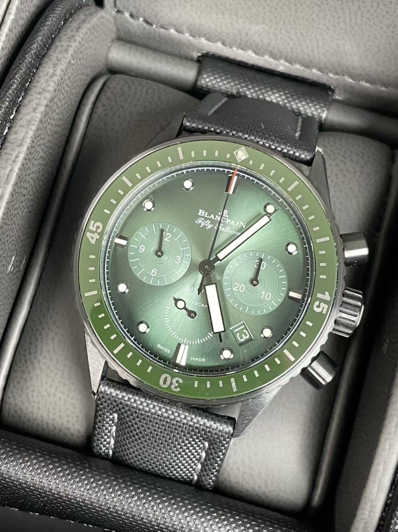Blancpain 5200-0153-B52A detail 3