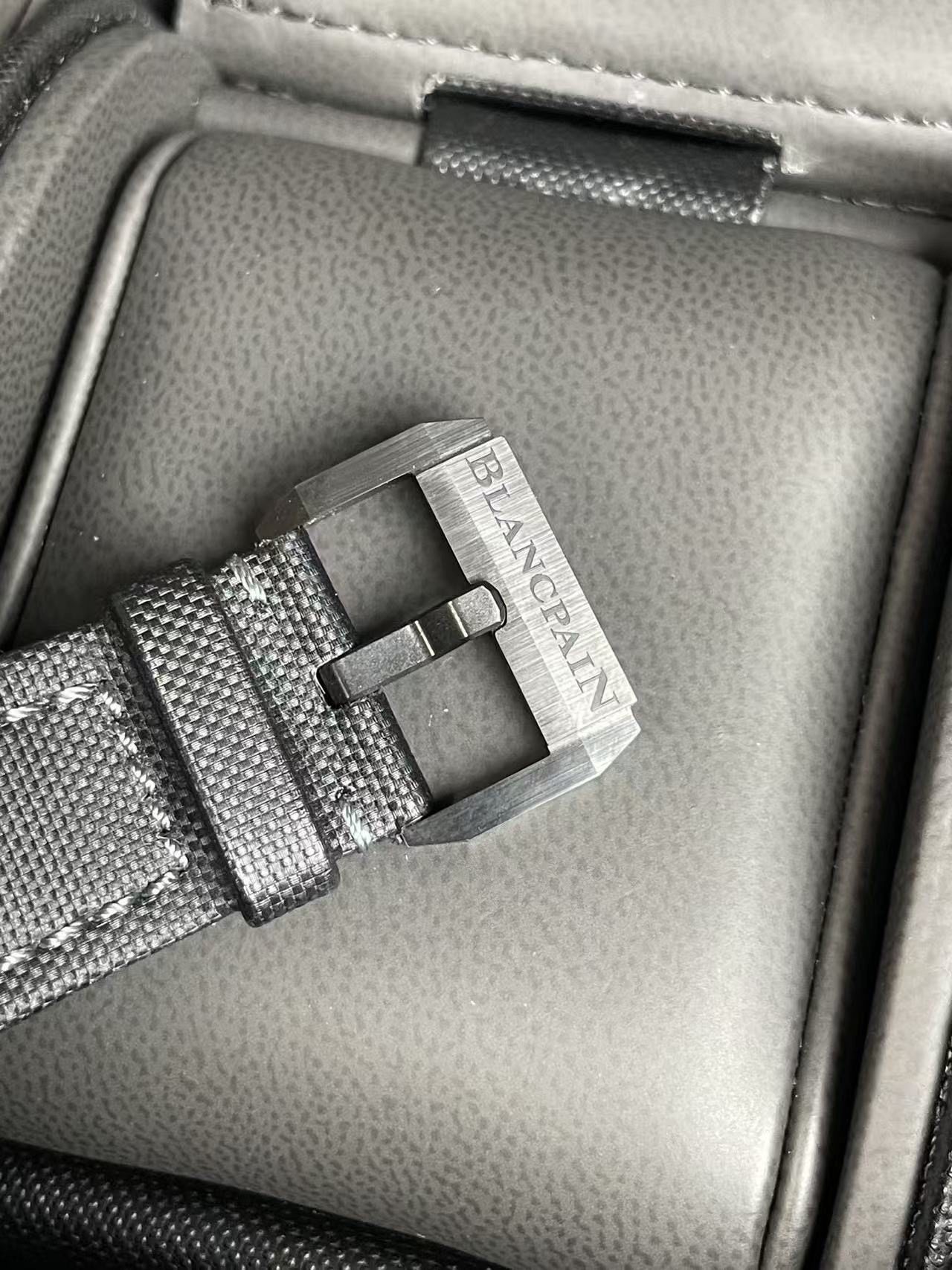 Blancpain 5200-0153-B52A detail 6