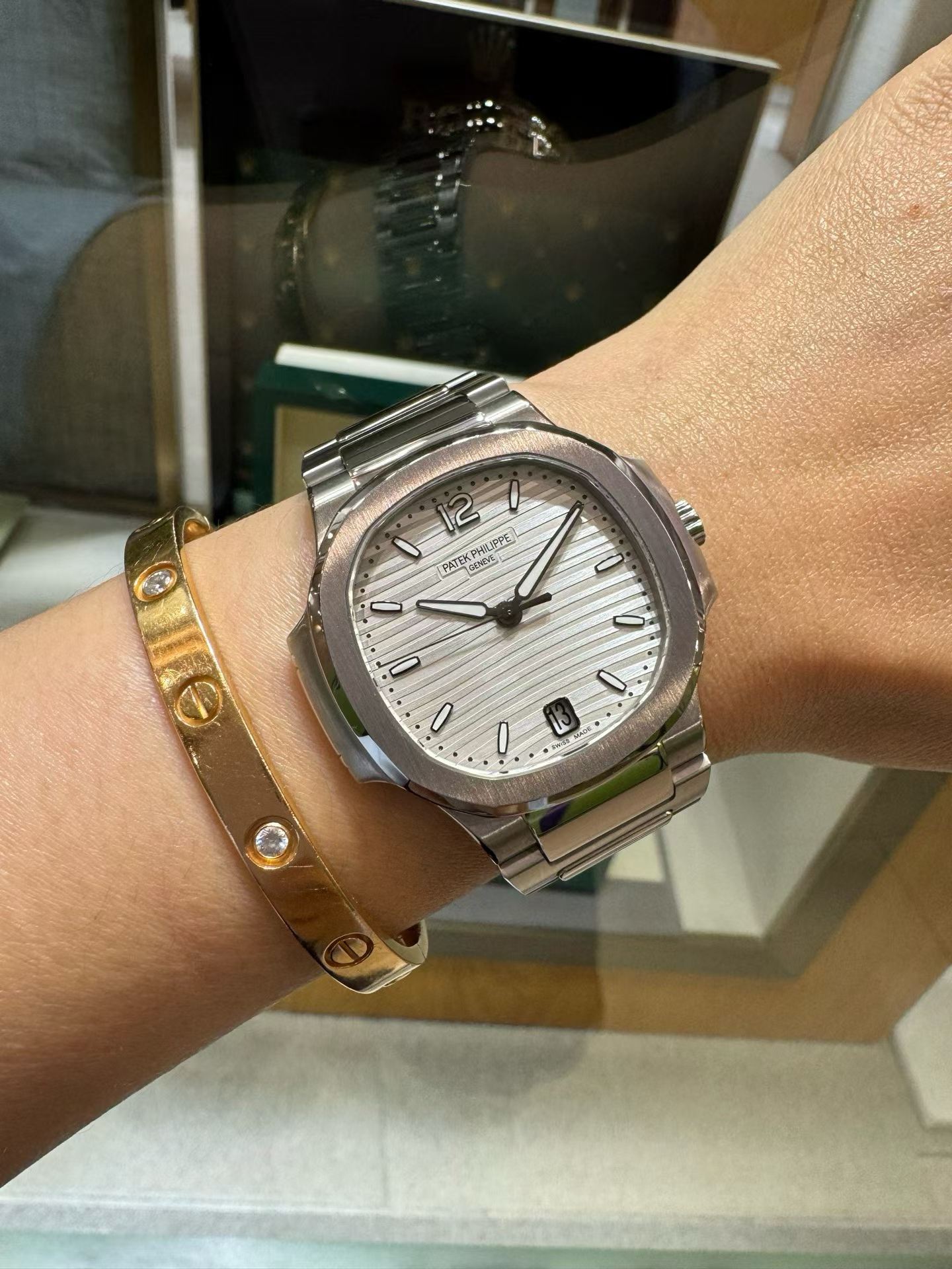 Patek Philippe 7118 / 1A-010 detail 4