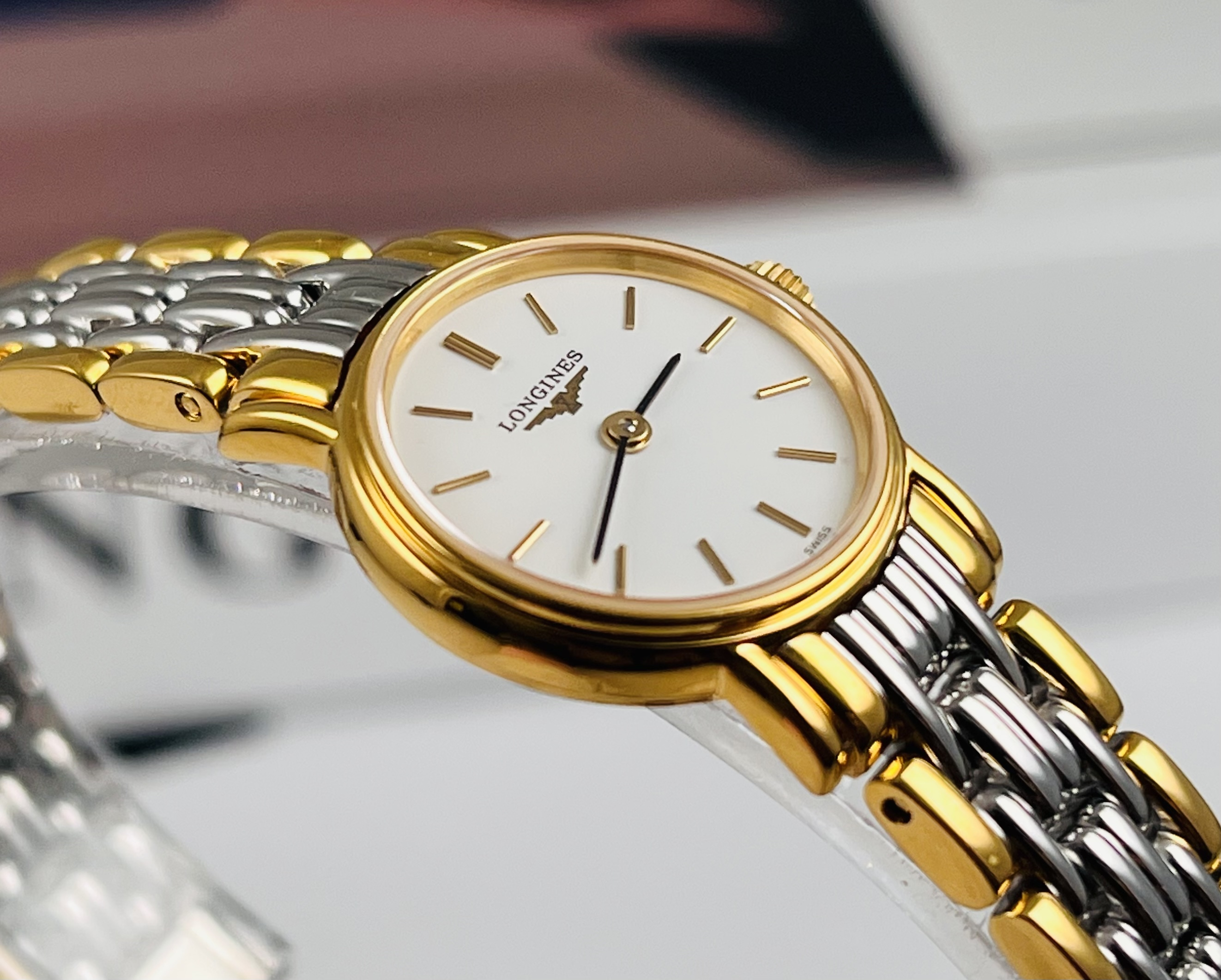 Longines L4.219.2.18.7 detail 1