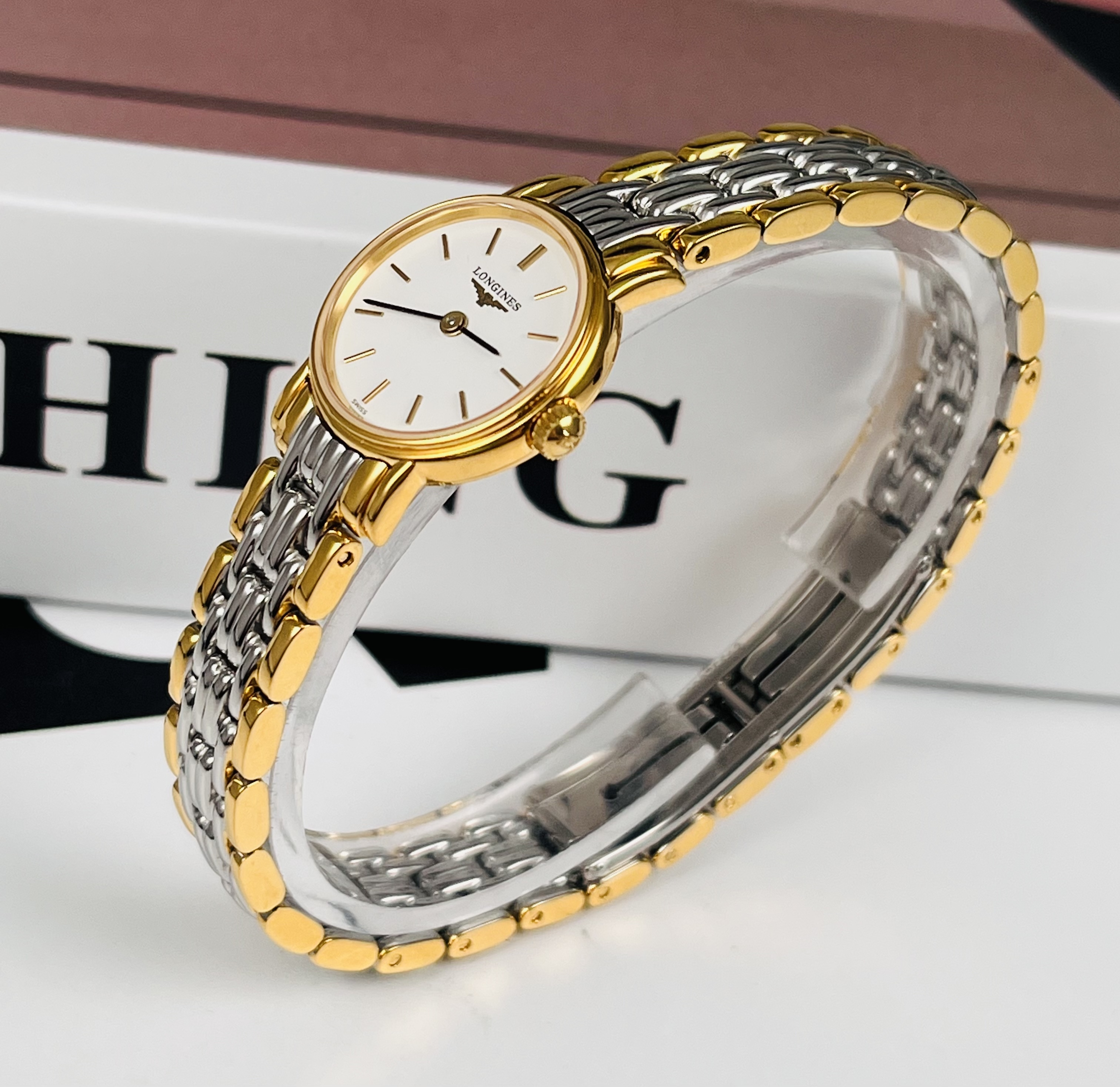 Longines L4.219.2.18.7 detail 2
