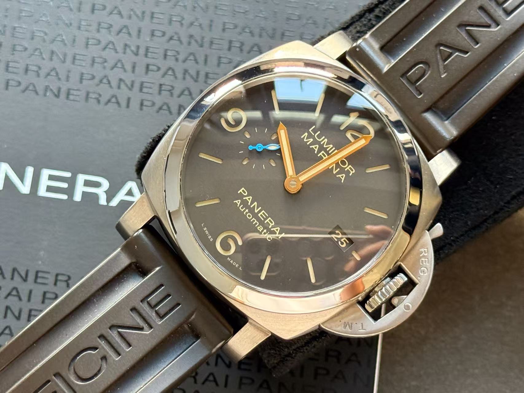 Panerai PAM01351