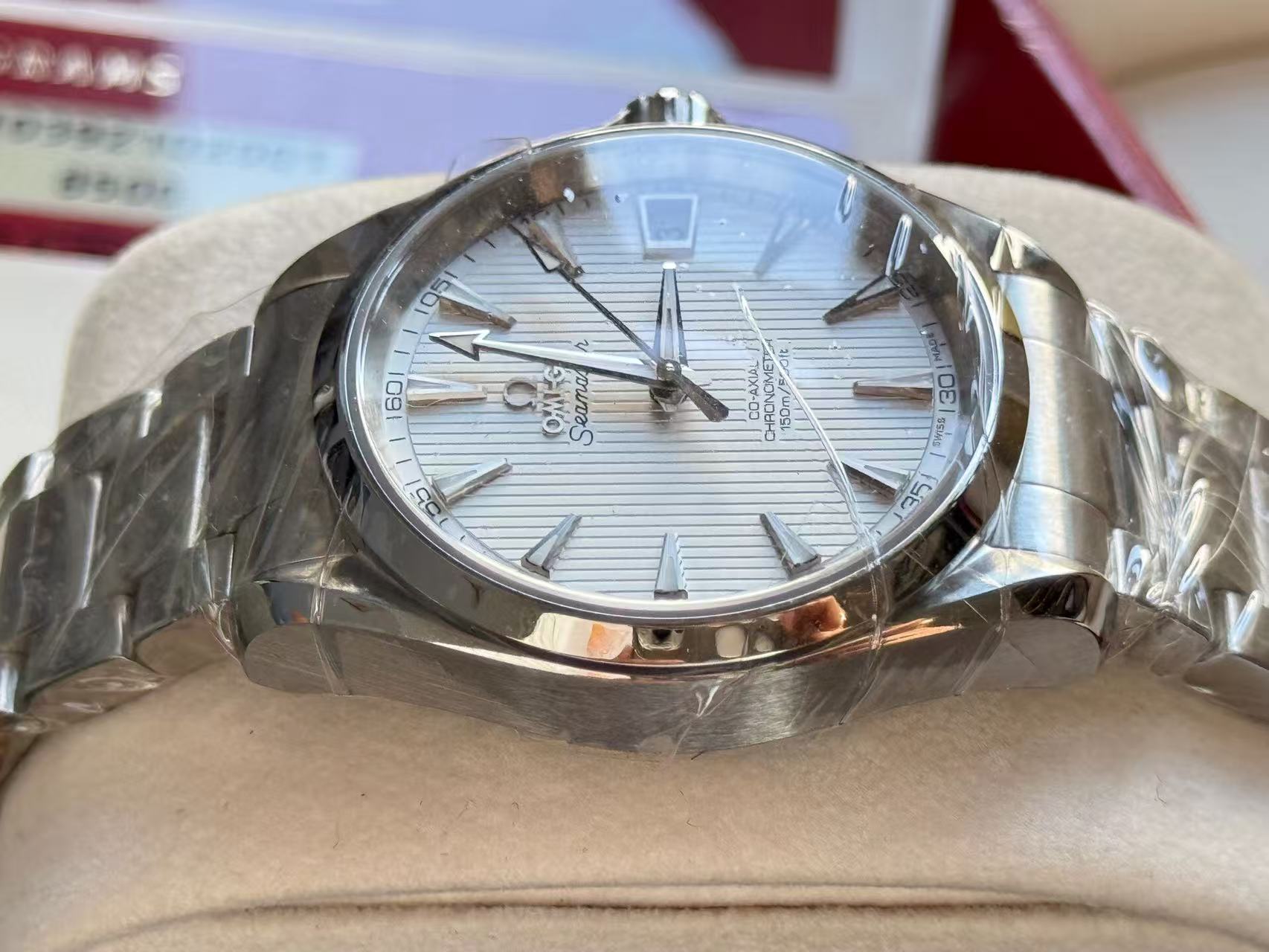Omega 231.10.39.21.02.001 detail 3