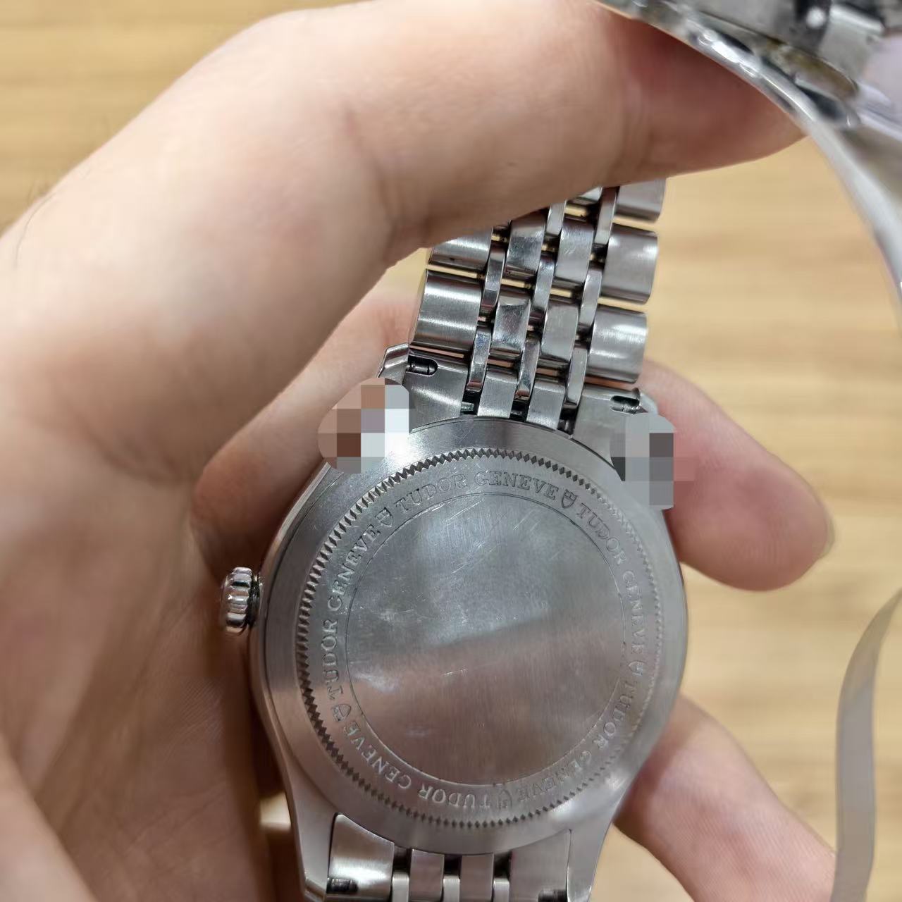 Tudor m91650-0004 detail 2