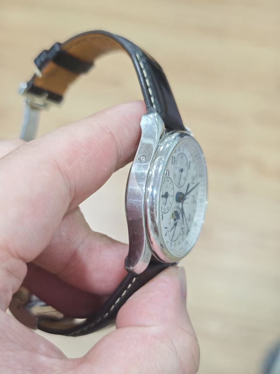 Longines L2.673.4.78.3 detail 2