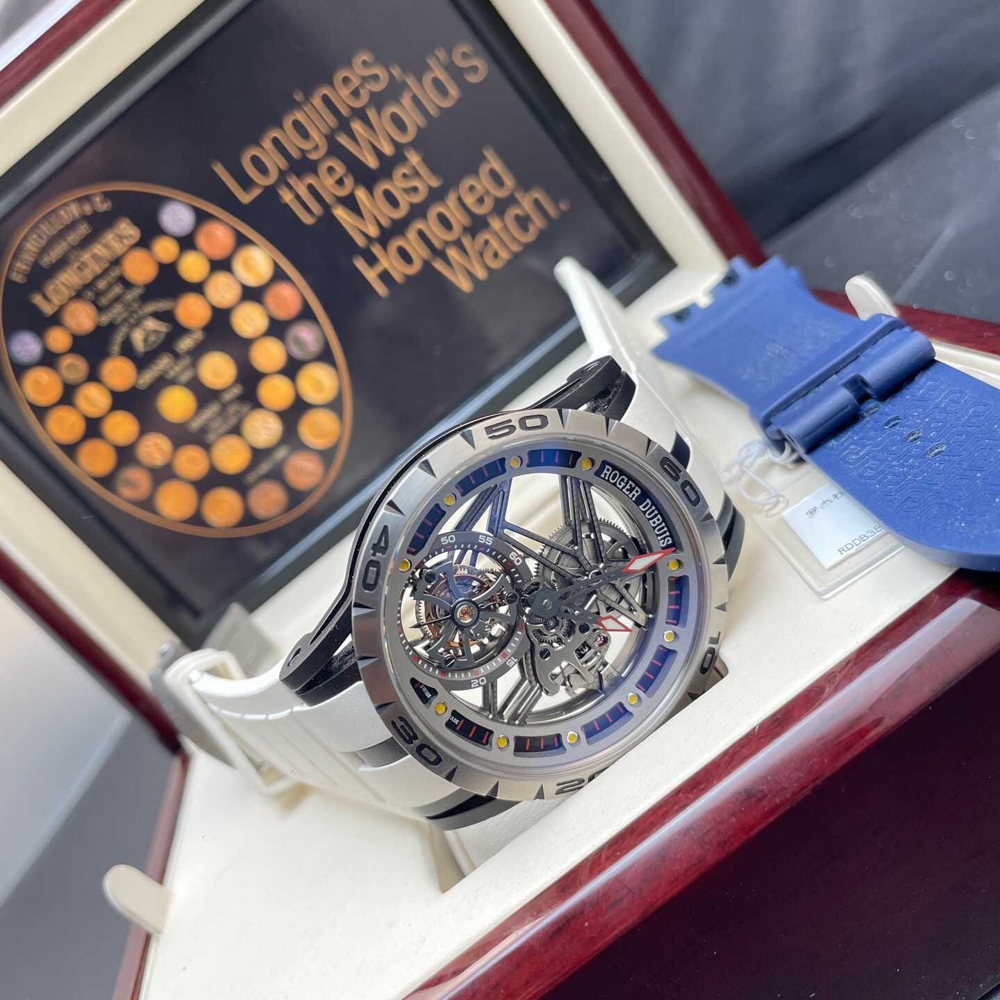 Roger Dubuis RDDBEX0549 detail 7