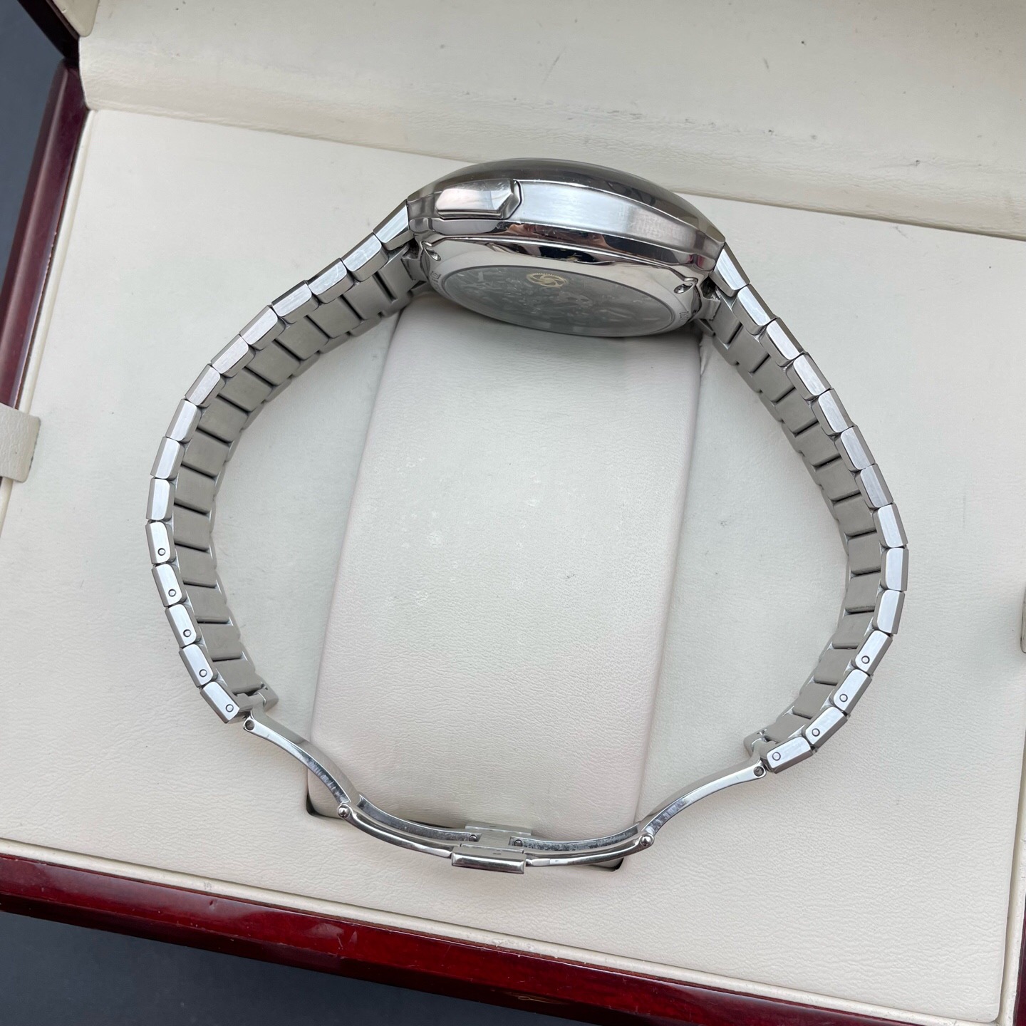 H.Moser & Cie() 6907-1200 detail 8