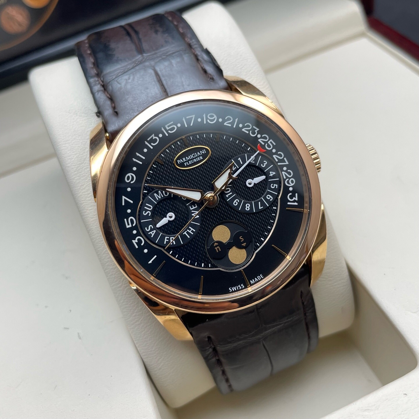 Parmigiani Fleurier PFC272-1000200-HA1441 detail 2