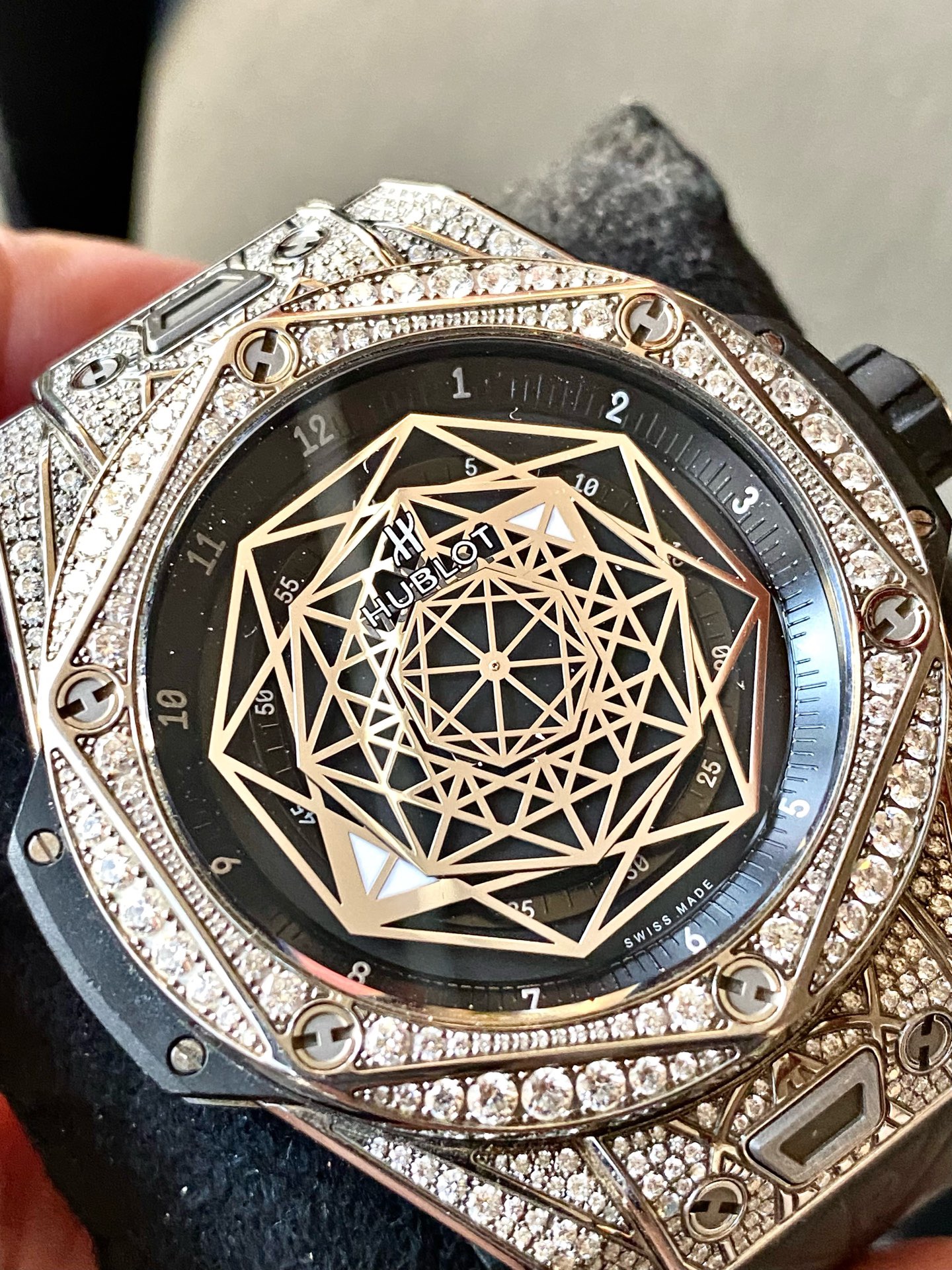 Hublot 415.NX.1112.VR.1704 detail 4