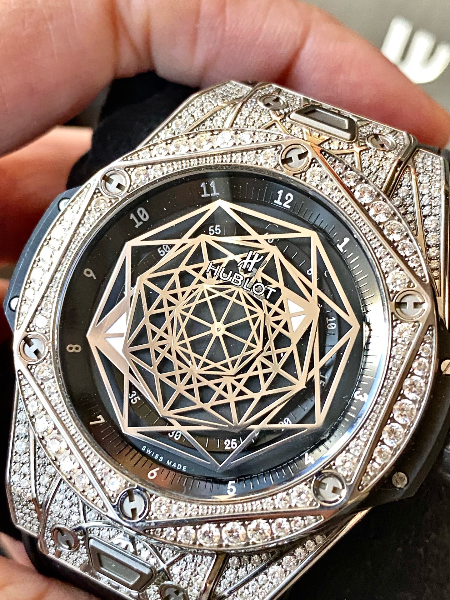 Hublot 415.NX.1112.VR.1704 detail 2