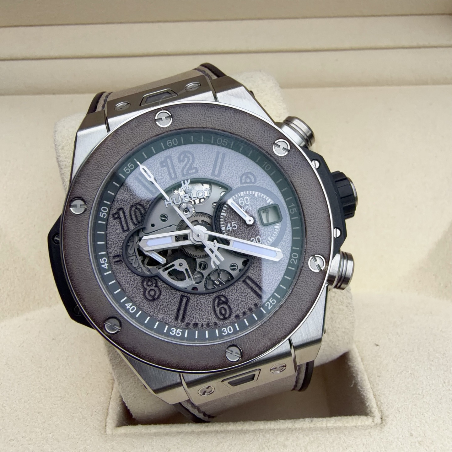 Hublot 421.NX.0500.VR.BER21 detail 6