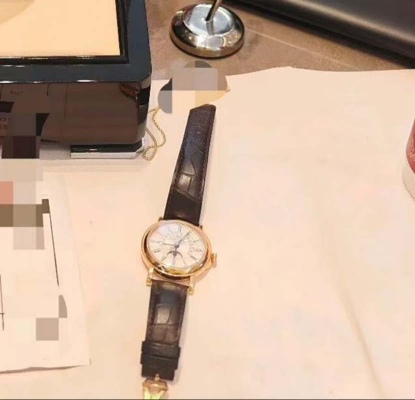 Patek Philippe 5159R-001 detail 1