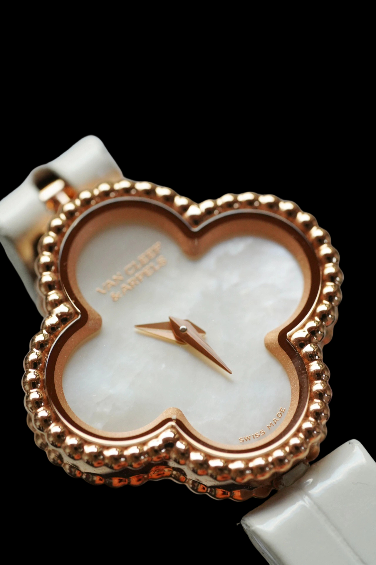Van Cleef & Arpels VCARD22000 detail 1