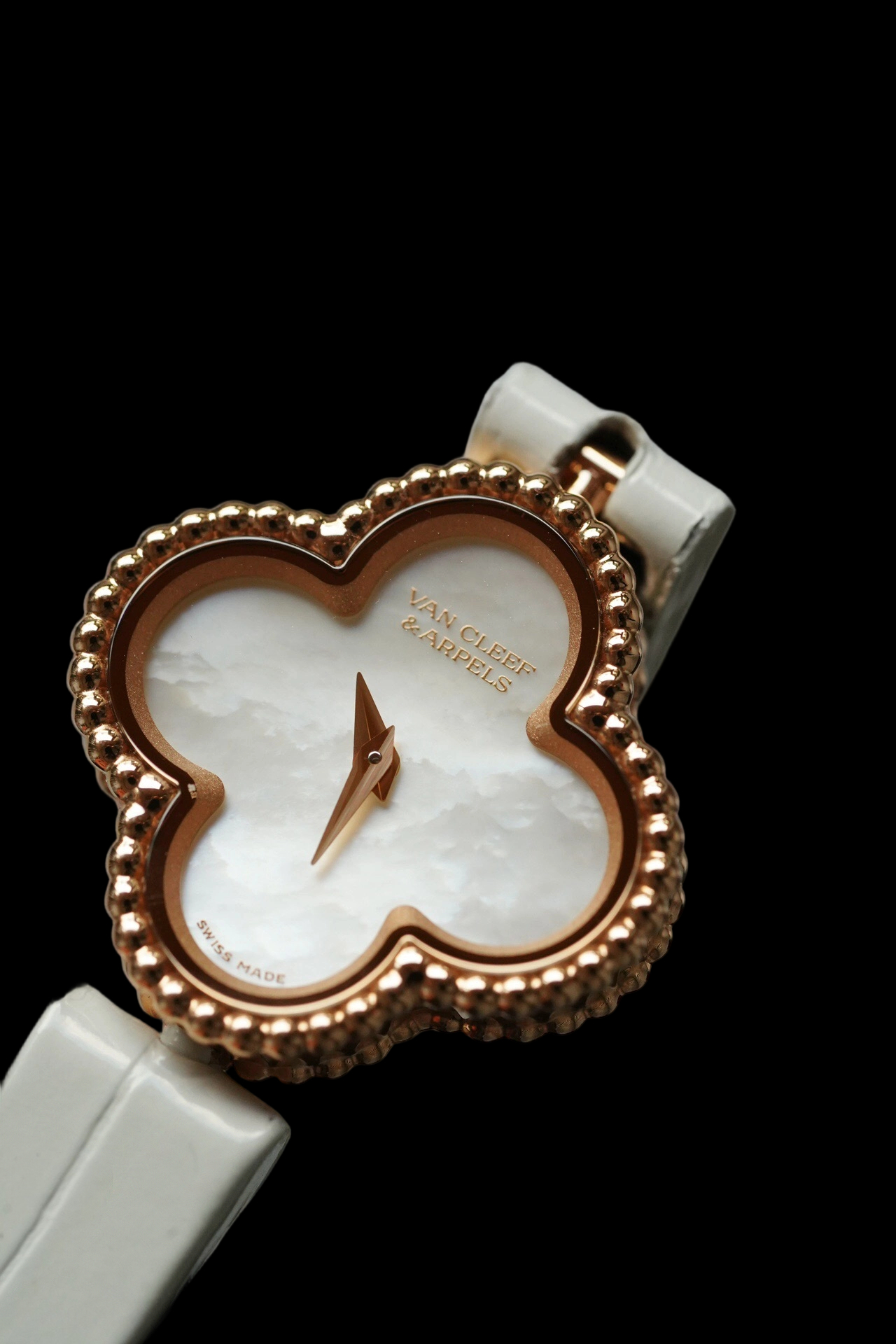 Van Cleef & Arpels VCARD22000 detail 2