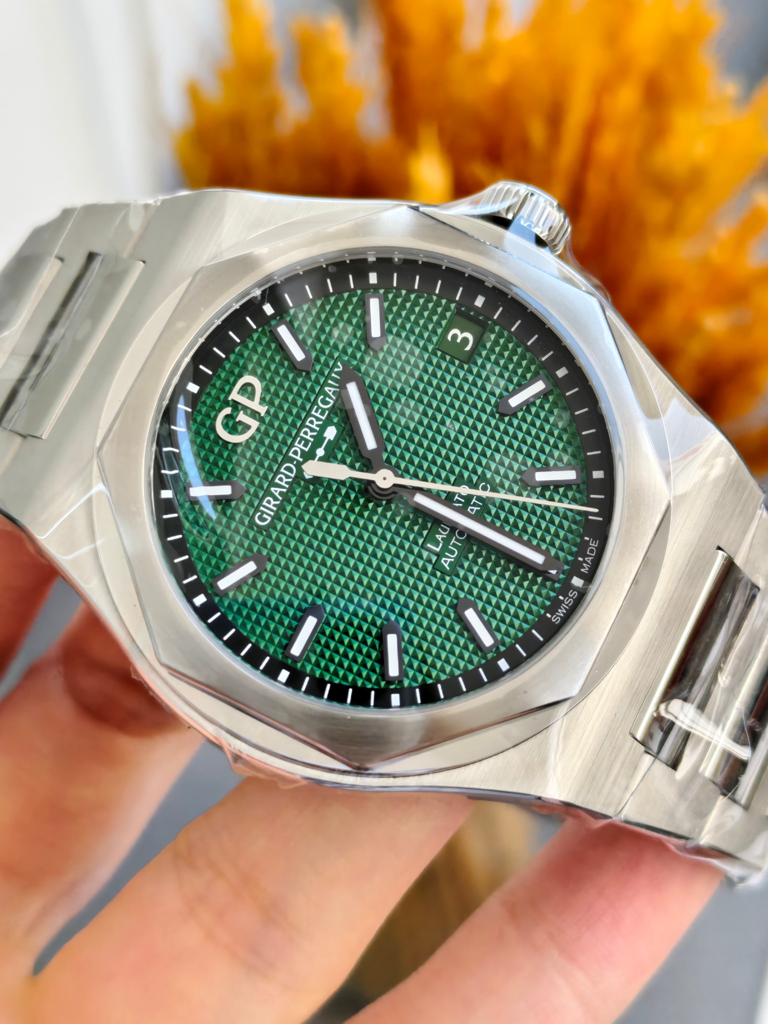 Girard Perregaux 81010-11-3153-1CM