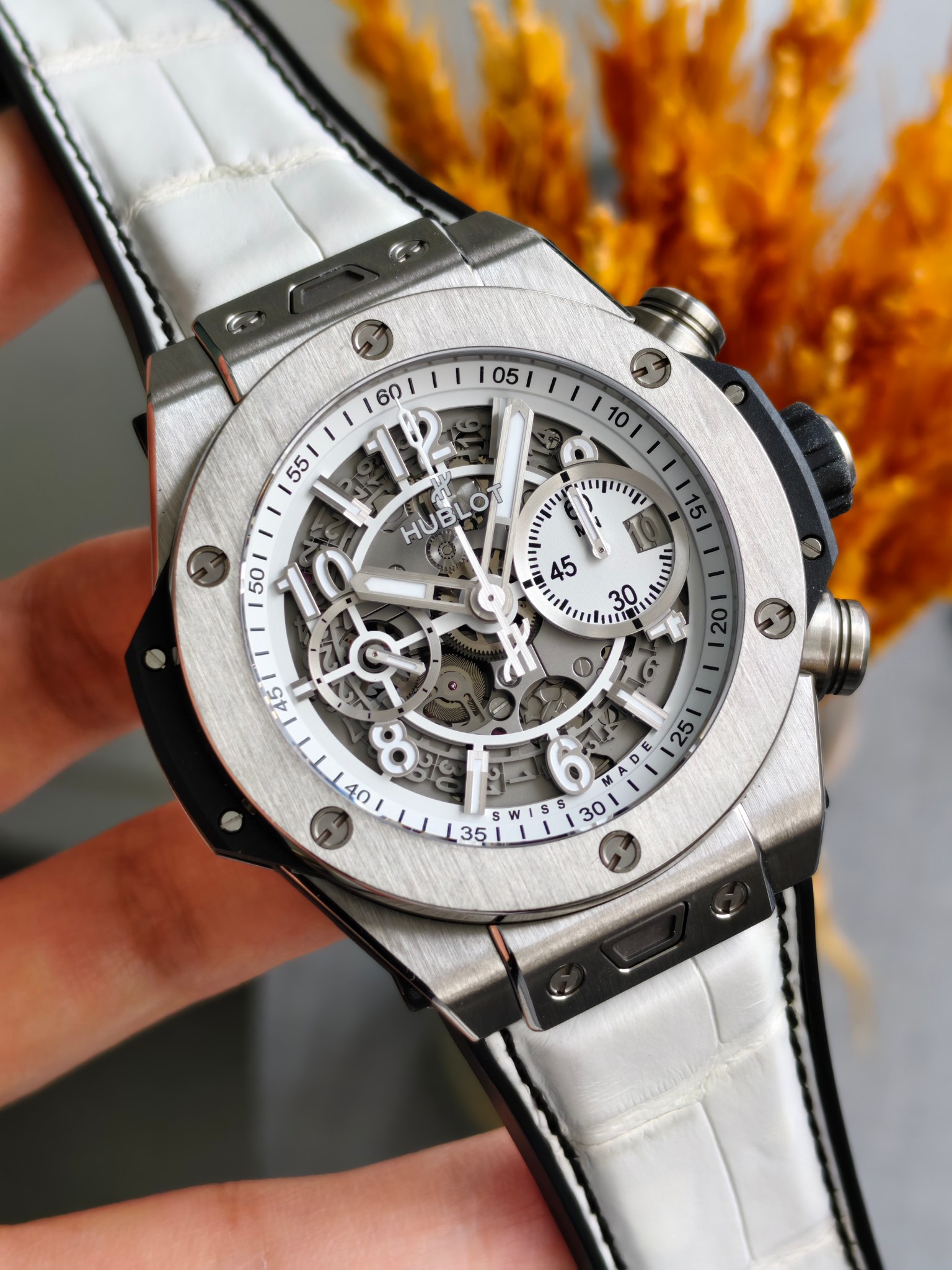 Hublot 421.NX.2010.LR.JPN