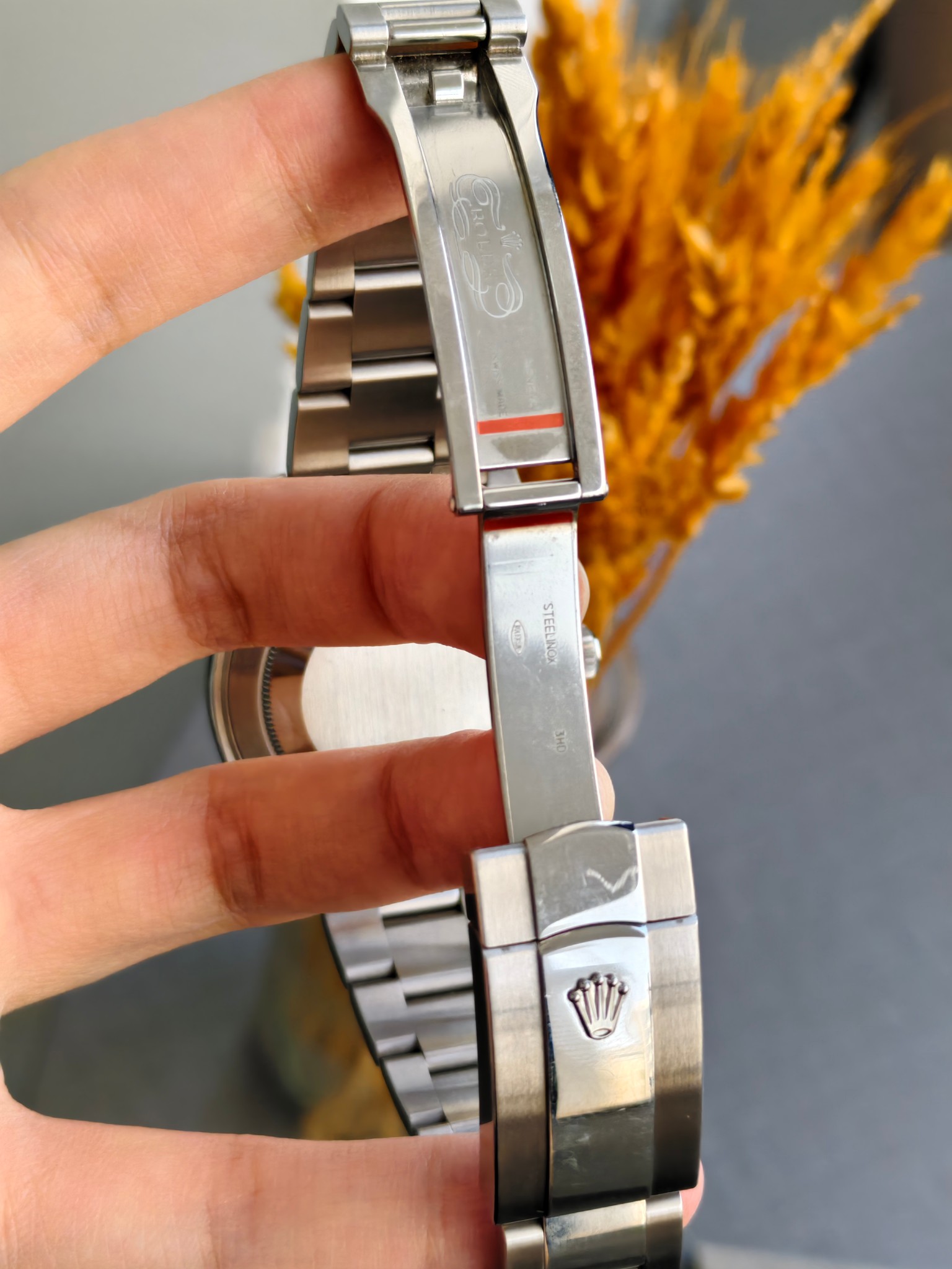 Rolex m126300-0001 detail 4