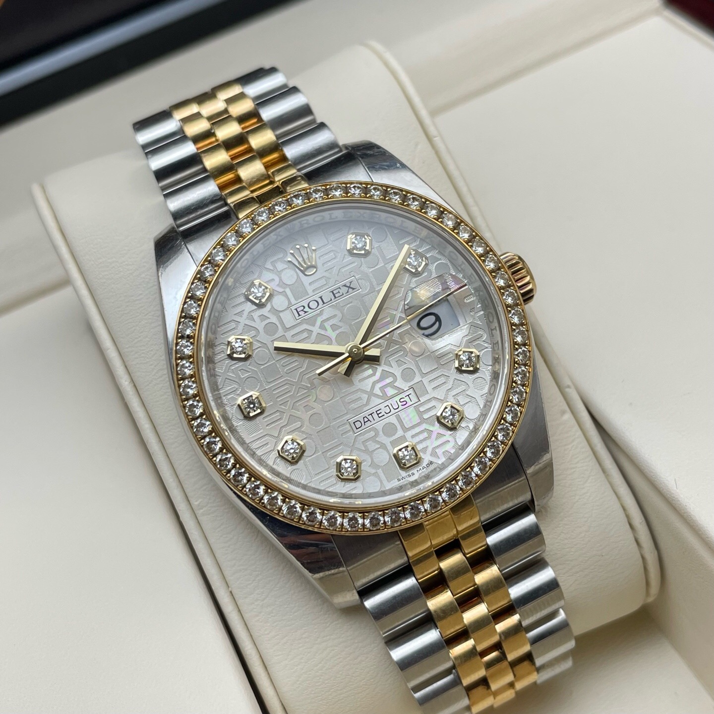 Rolex 116243 detail 2
