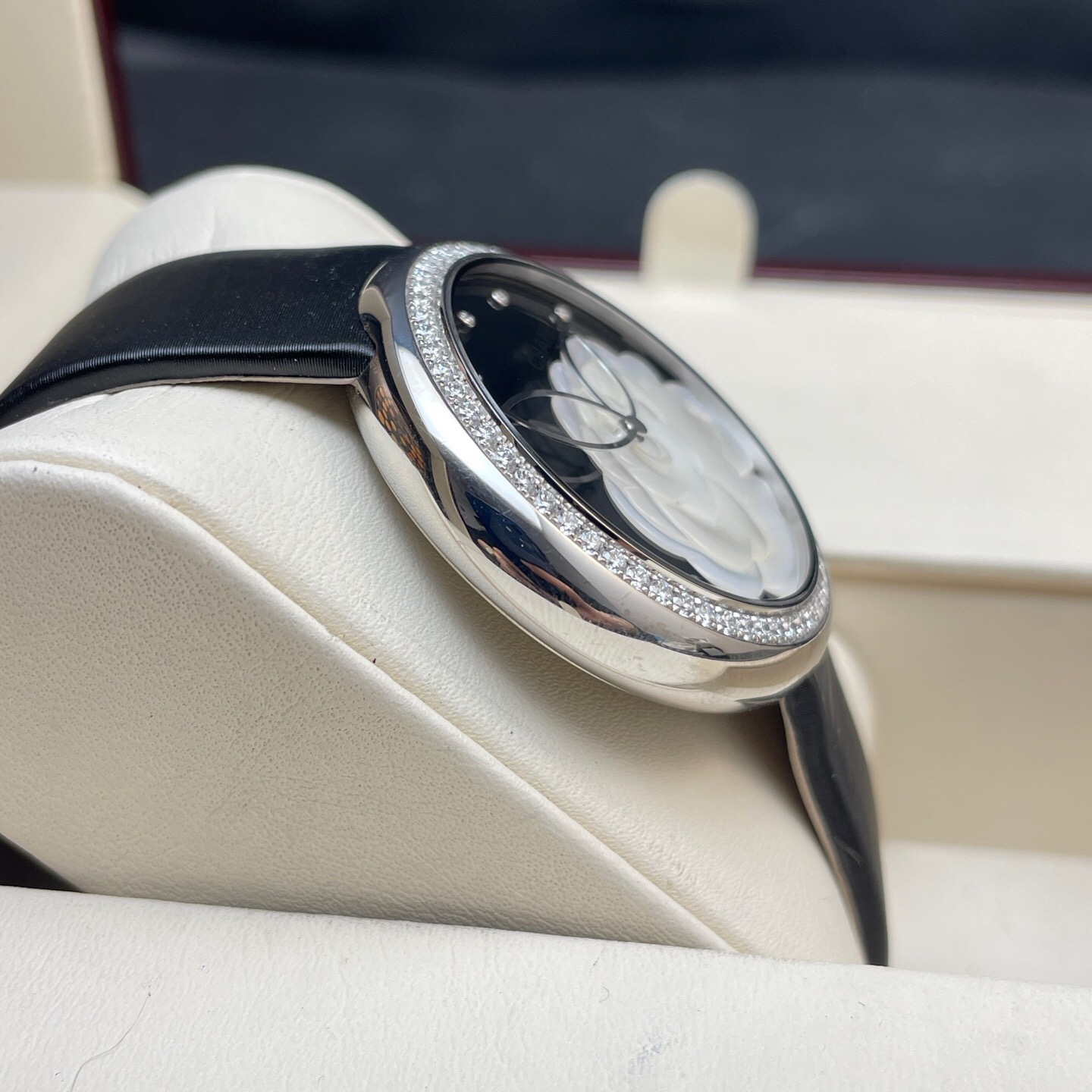 Chanel H3096 detail 4