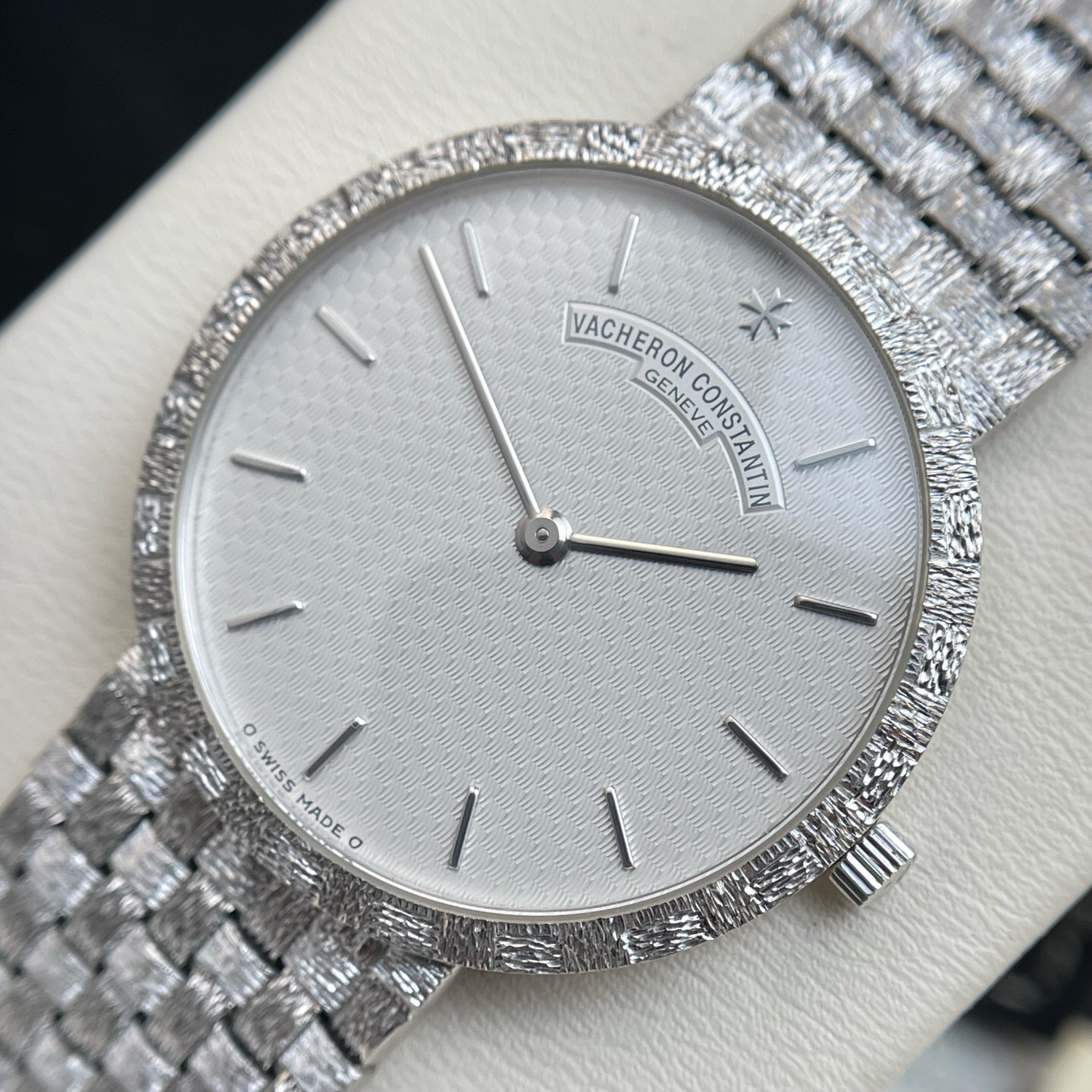 Vacheron Constantin 33093 / 206G detail 5