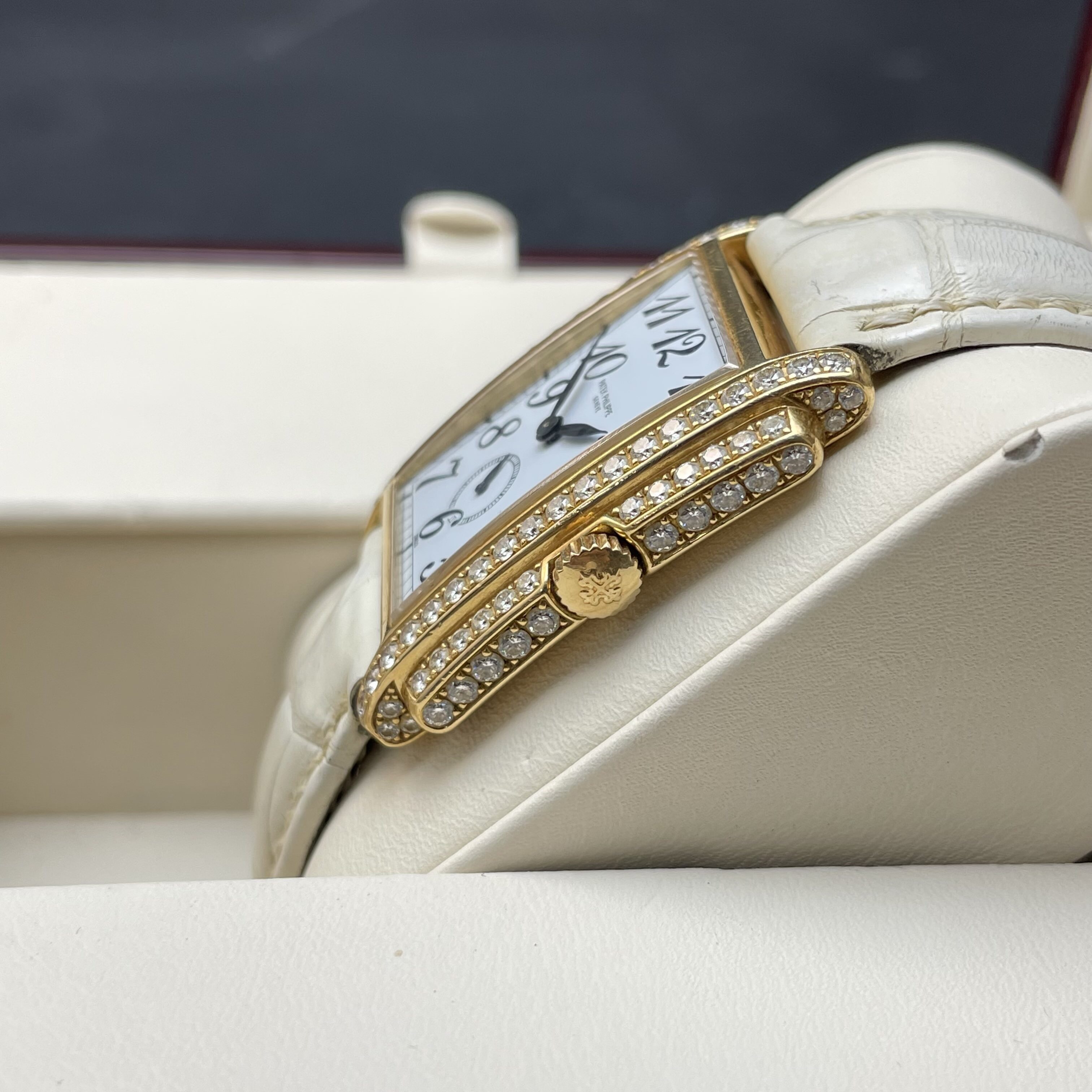 Patek Philippe 5024J detail 2