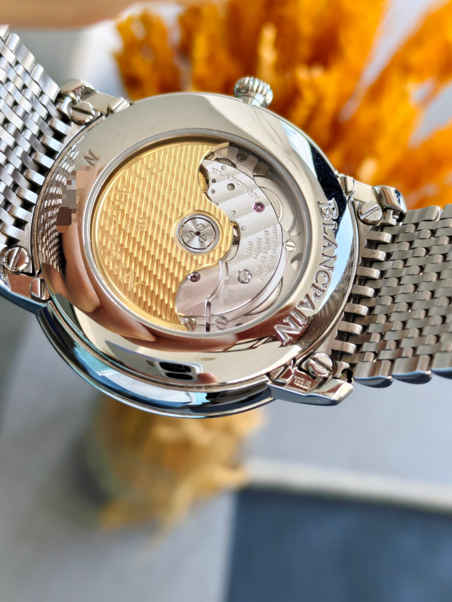Blancpain 6654-1127-MMB detail 6