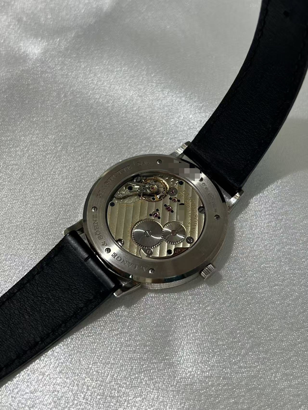 A. Lange & S&ouml;hne 211.026 detail 6