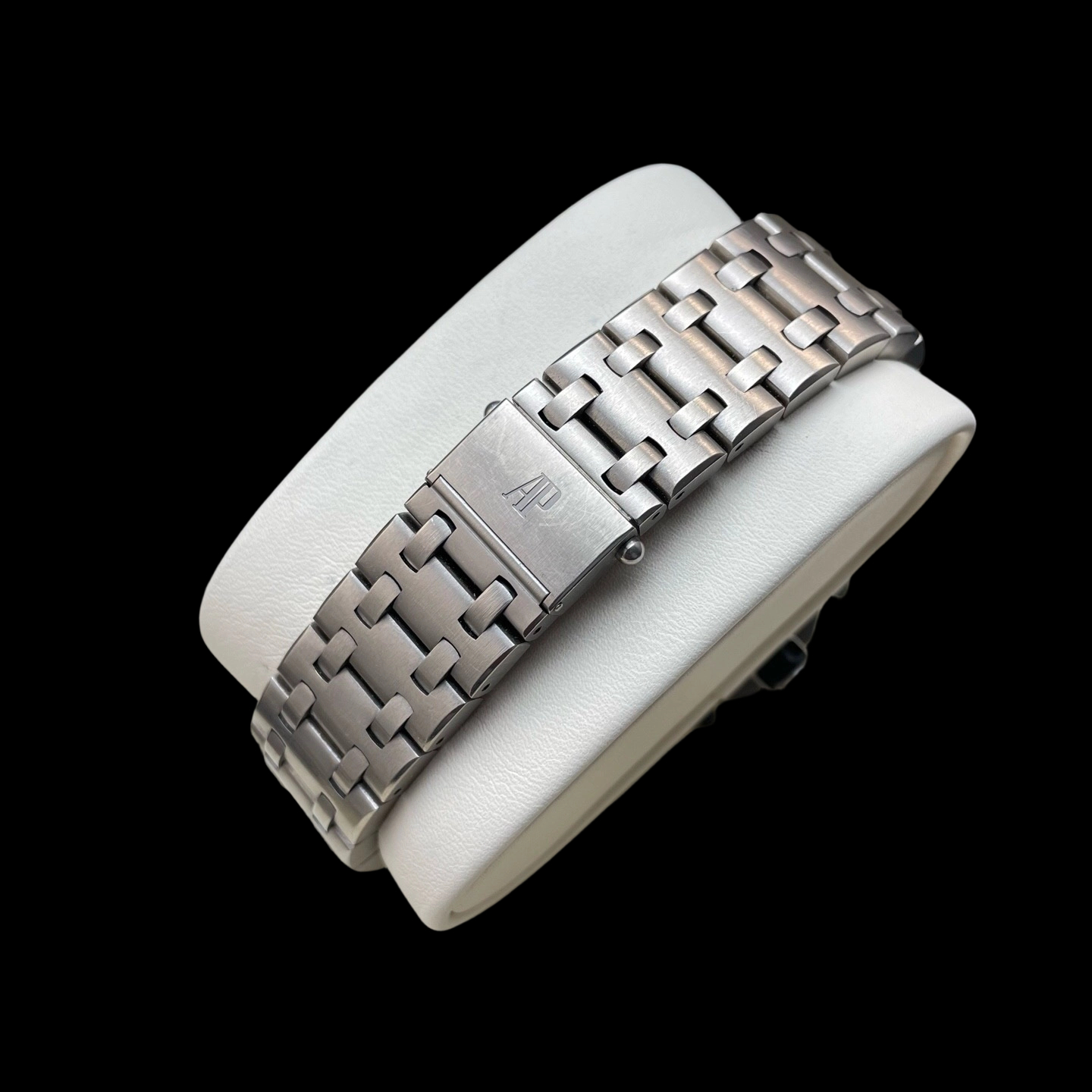 Audemars Piguet 26170TI.OO.1000TI.01 detail 5